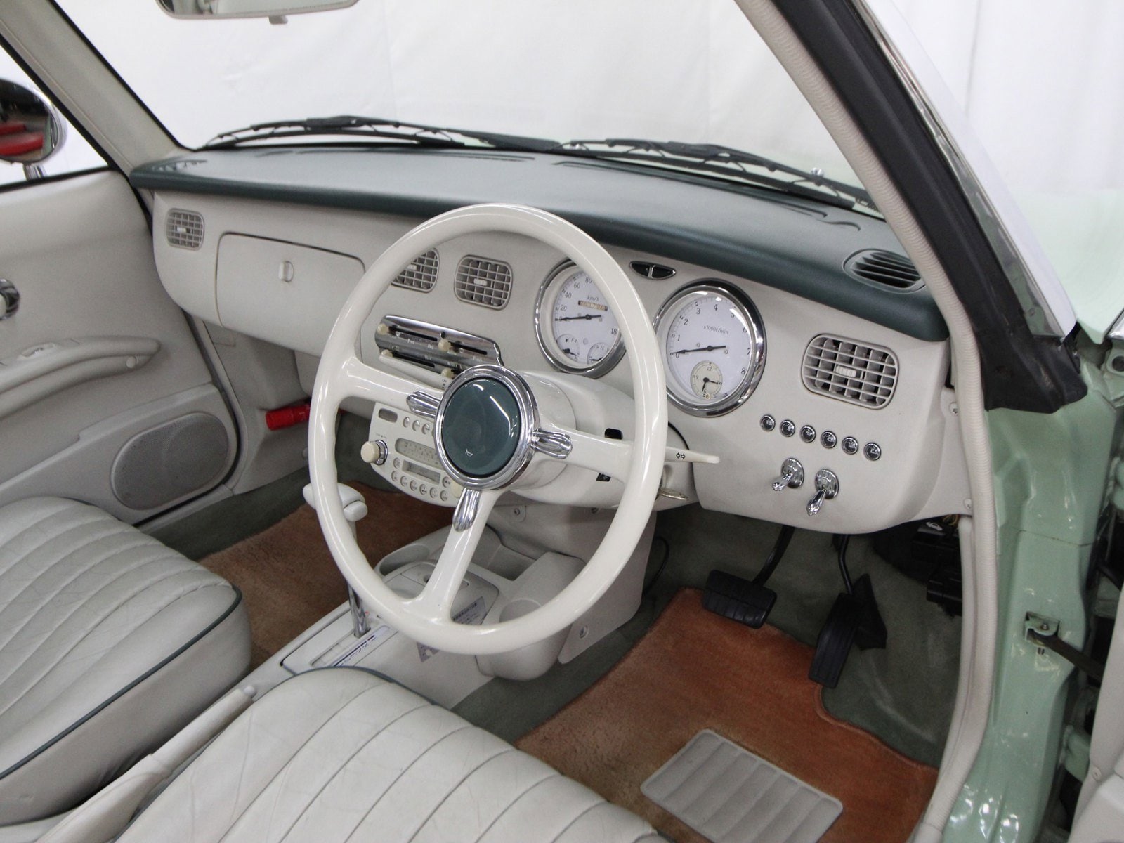 1991 Nissan Figaro 9