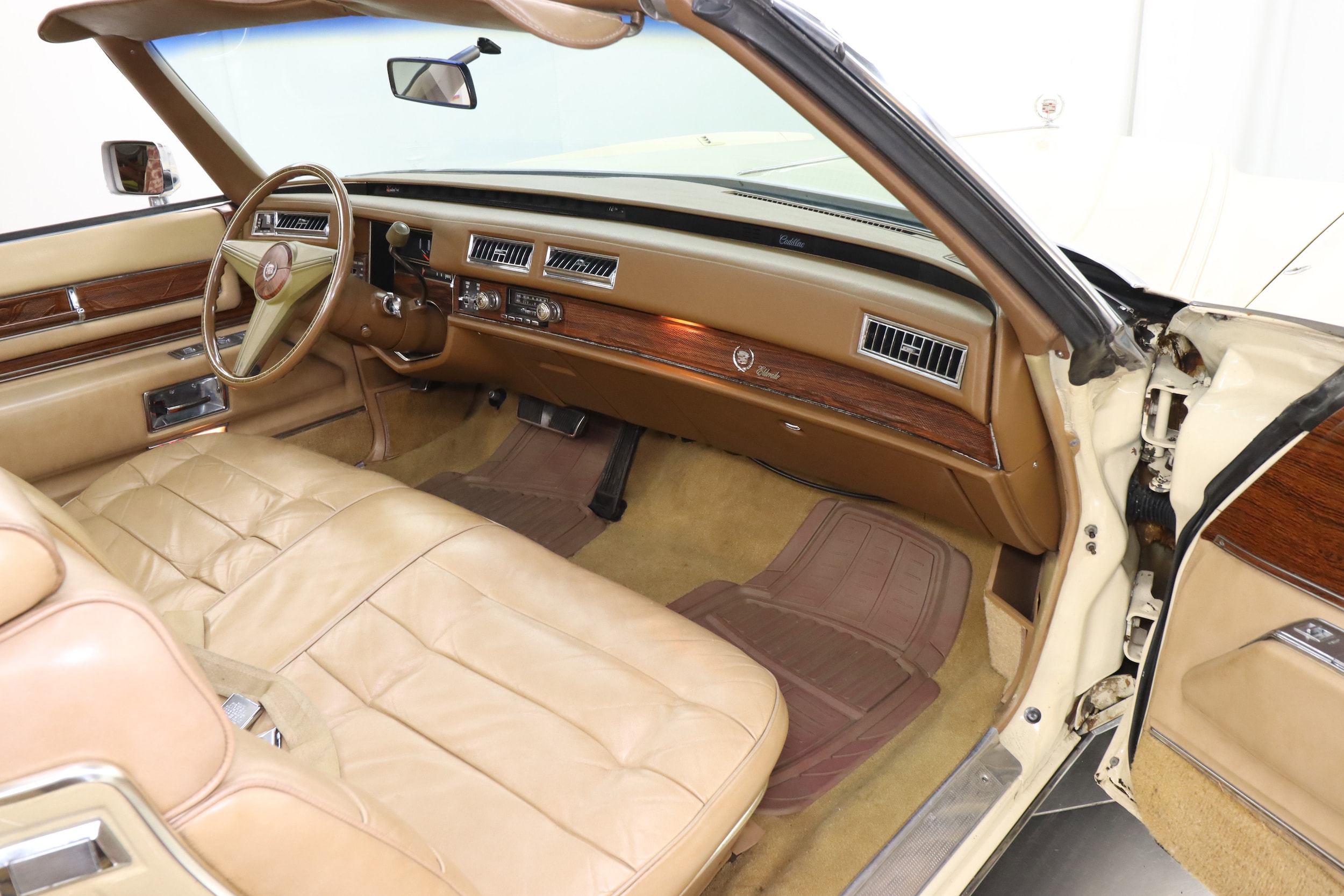 1976 Cadillac Eldorado 28