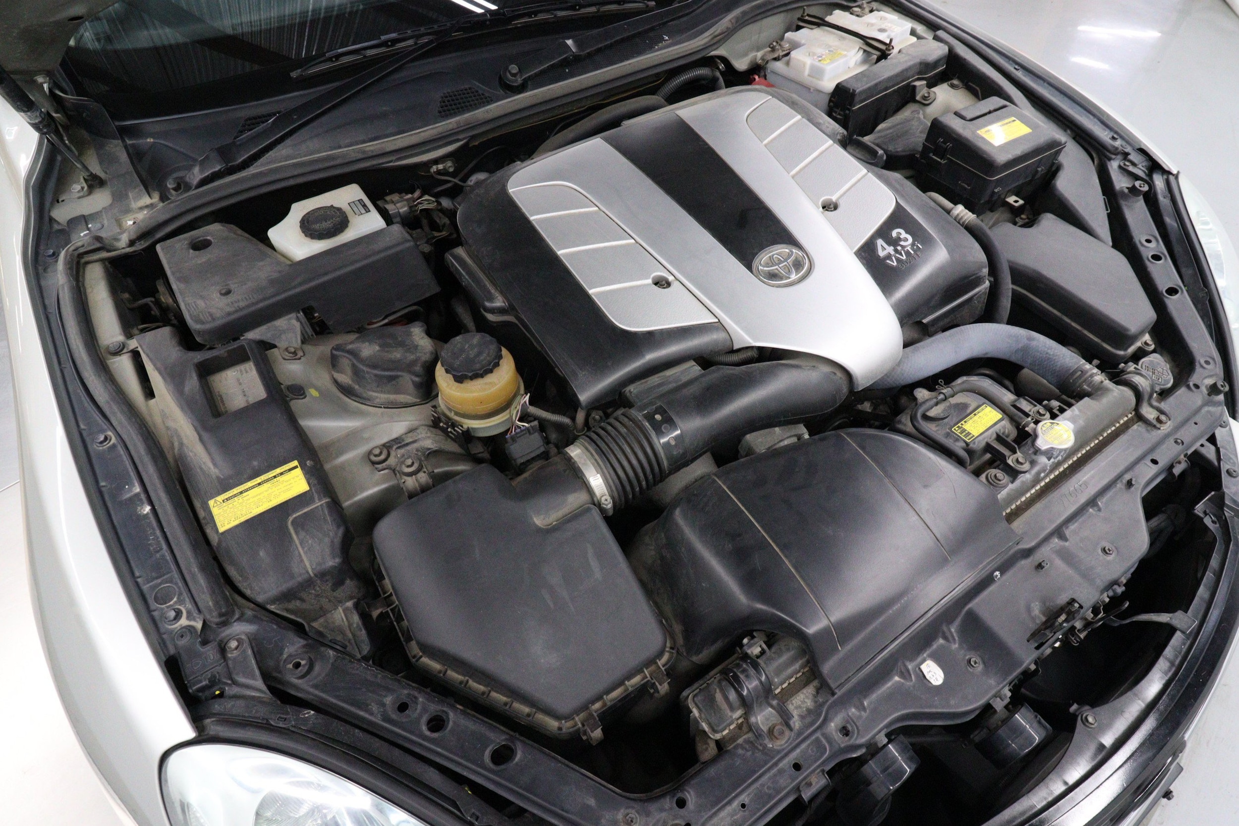 2001 Toyota Soarer 430 SCV 32