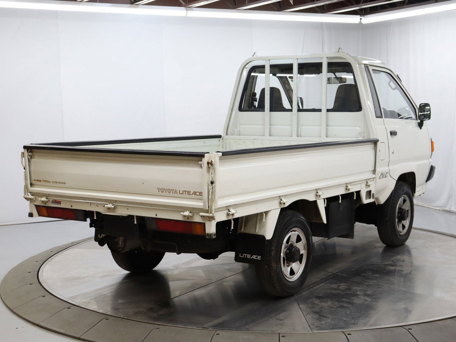 1991 Toyota Liteace 6