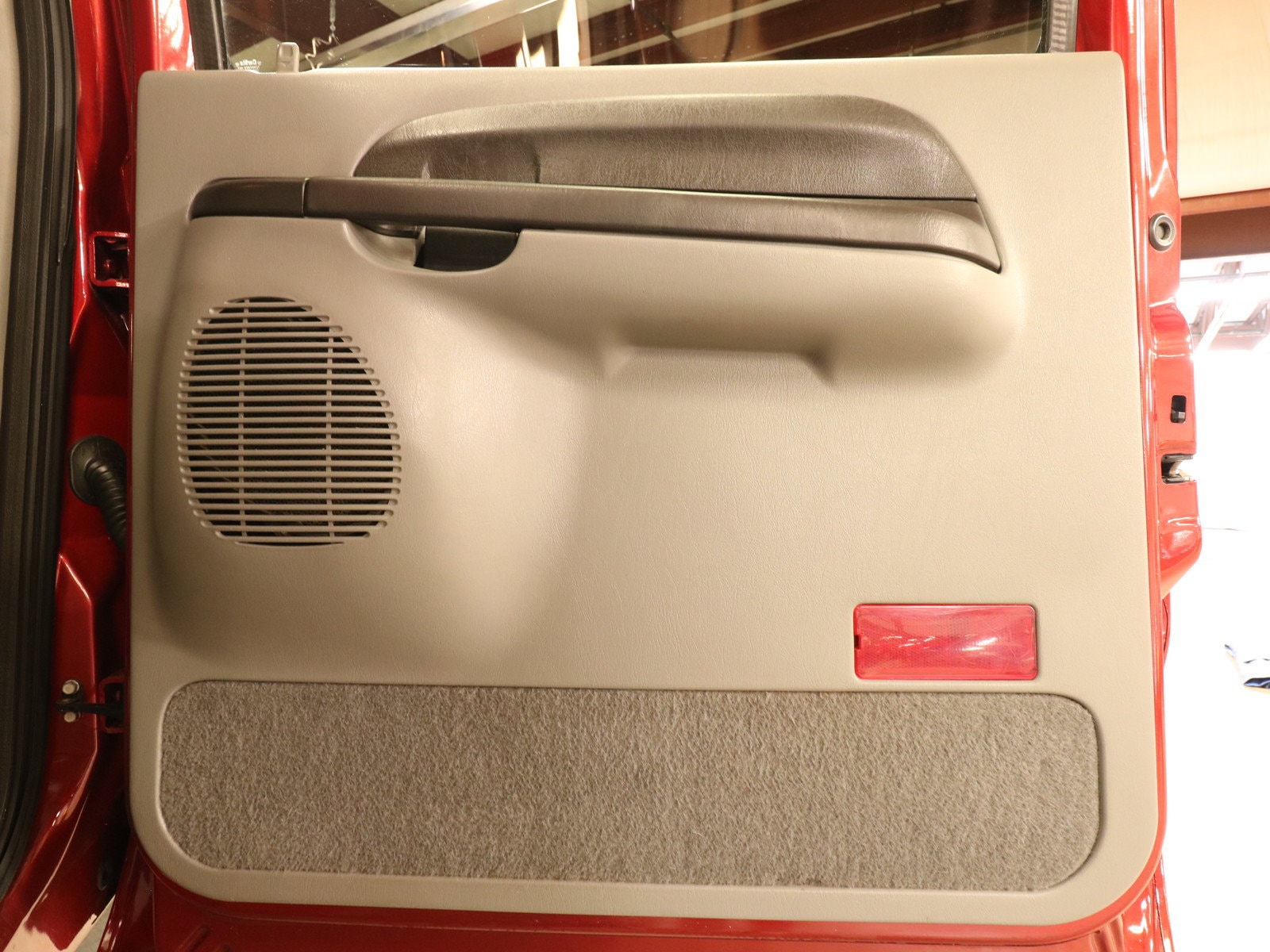 2005 Ford Excursion 24