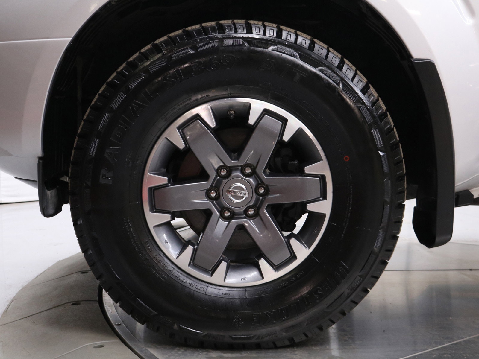 2018 Nissan Frontier 28