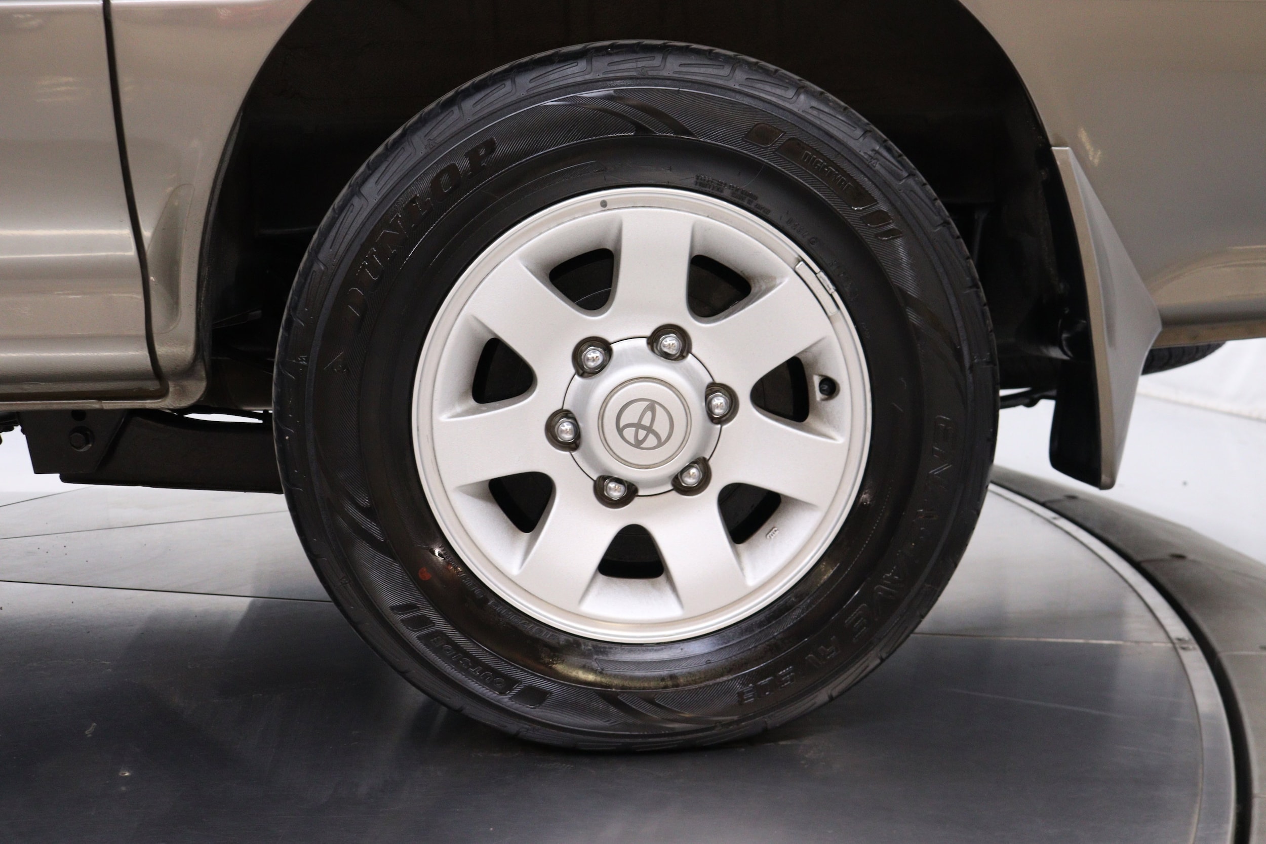 1997 Toyota Hiace 29