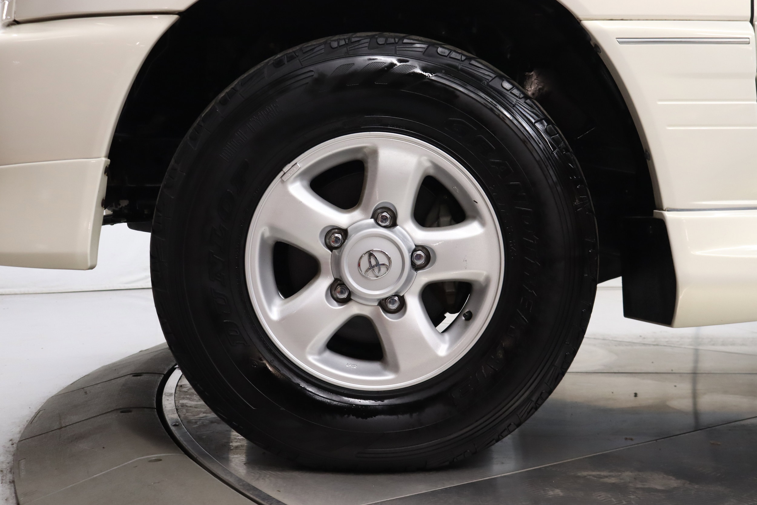 2000 Toyota Land Cruiser 33