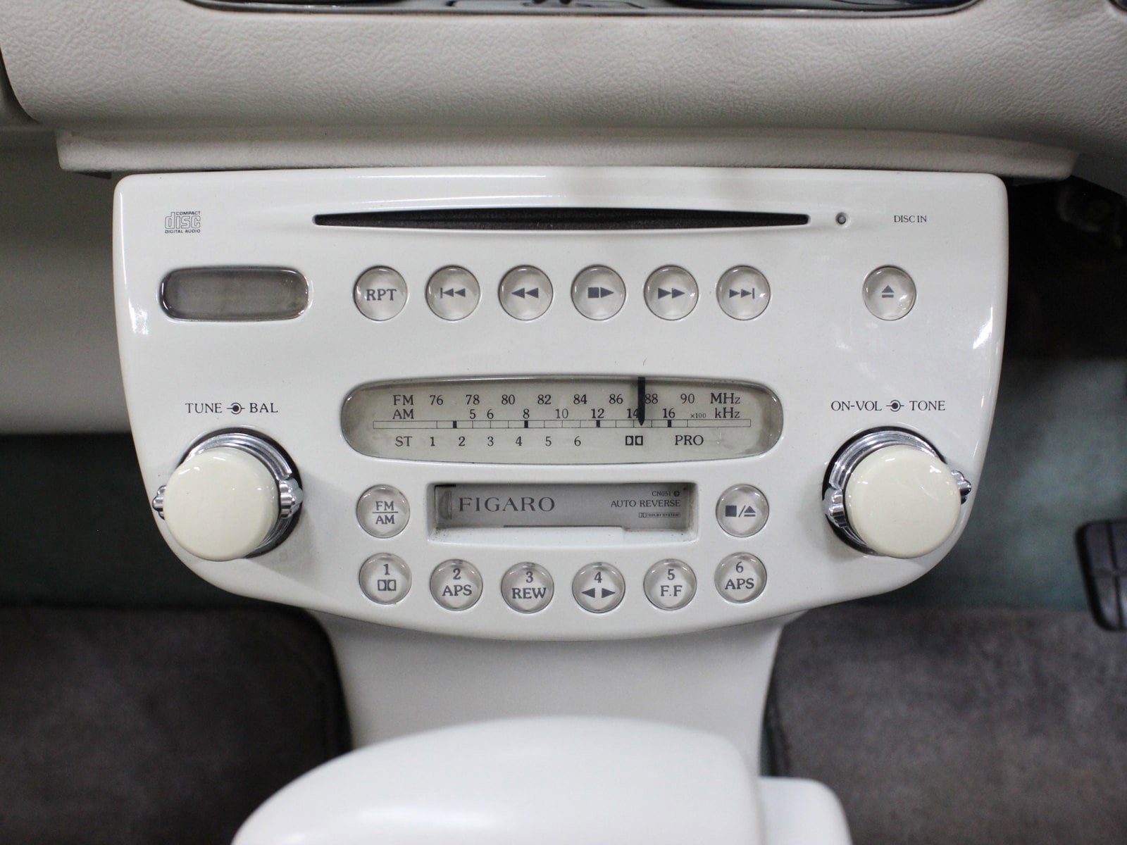 1991 Nissan Figaro 15