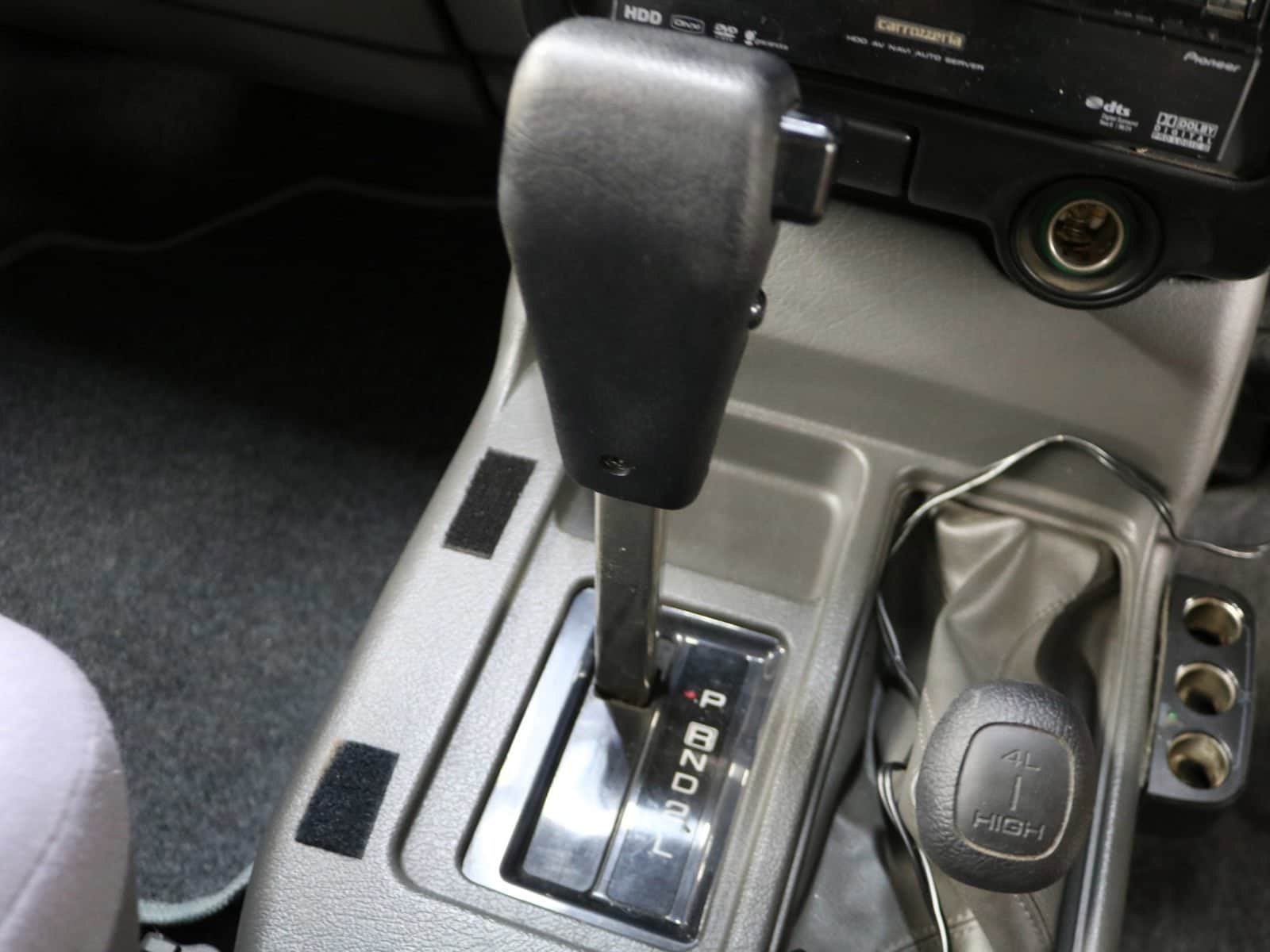 1998 Isuzu Bighorn 17