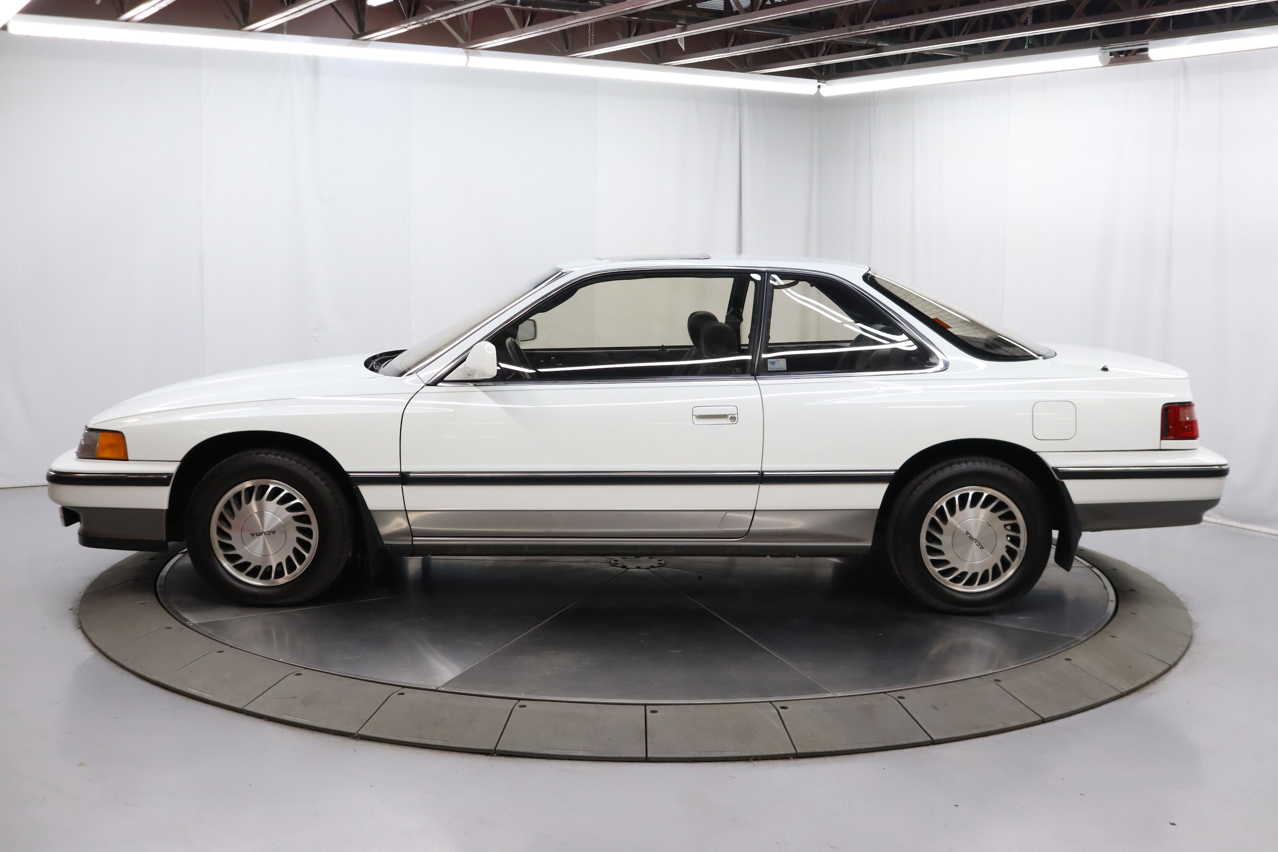 1990 Acura Legend 4