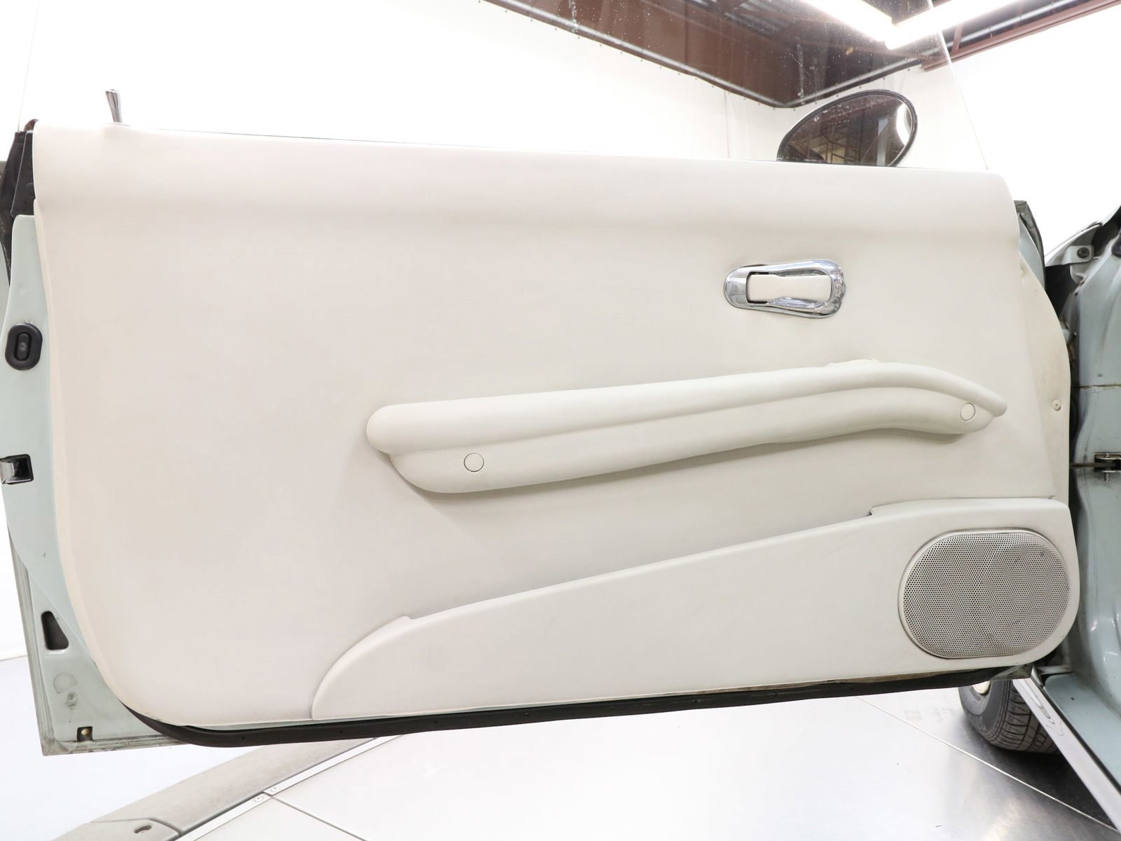 1991 Nissan Figaro 23
