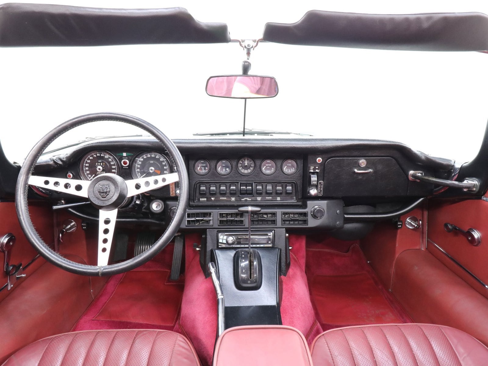 1974 Jaguar E-Type 169