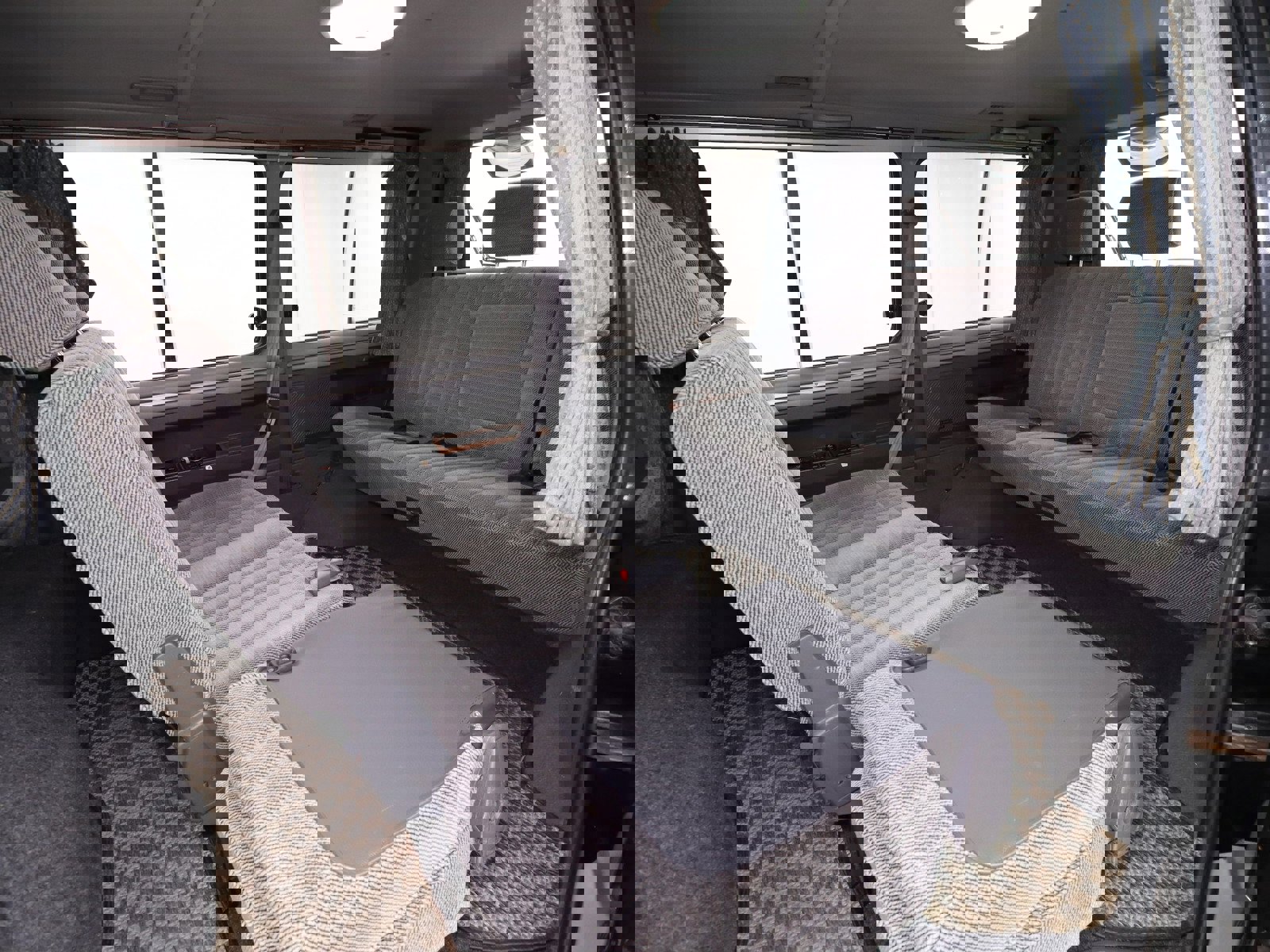 1994 Mitsubishi Delica 22