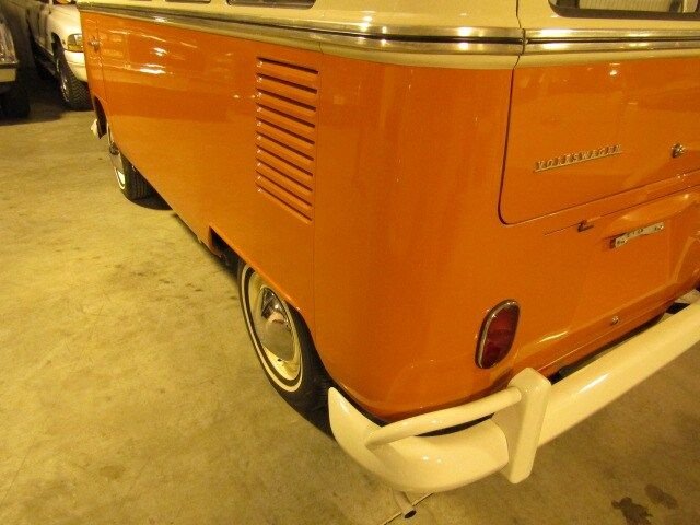 1964 Volkswagen Bus 34