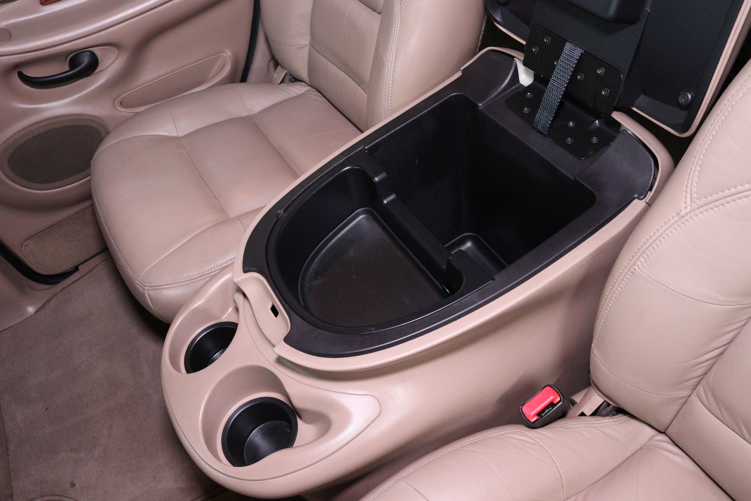 1998 Lincoln Navigator 145