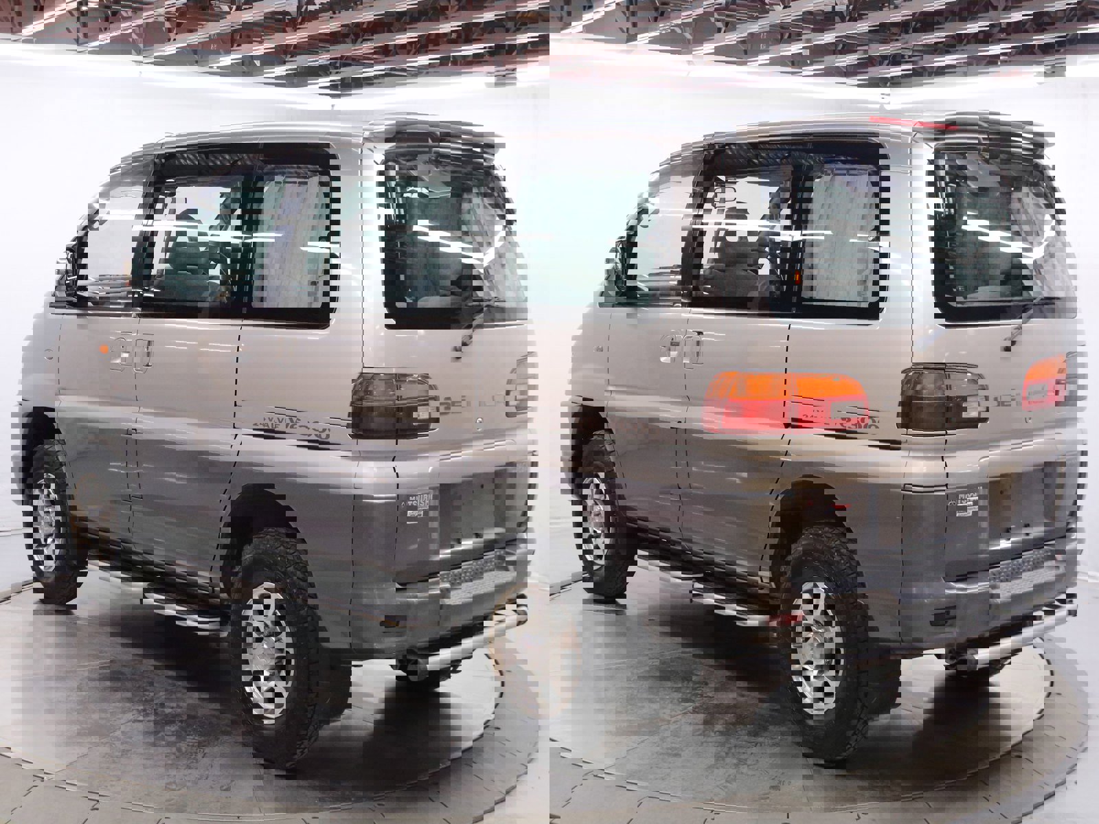 1997 Mitsubishi Delica 5