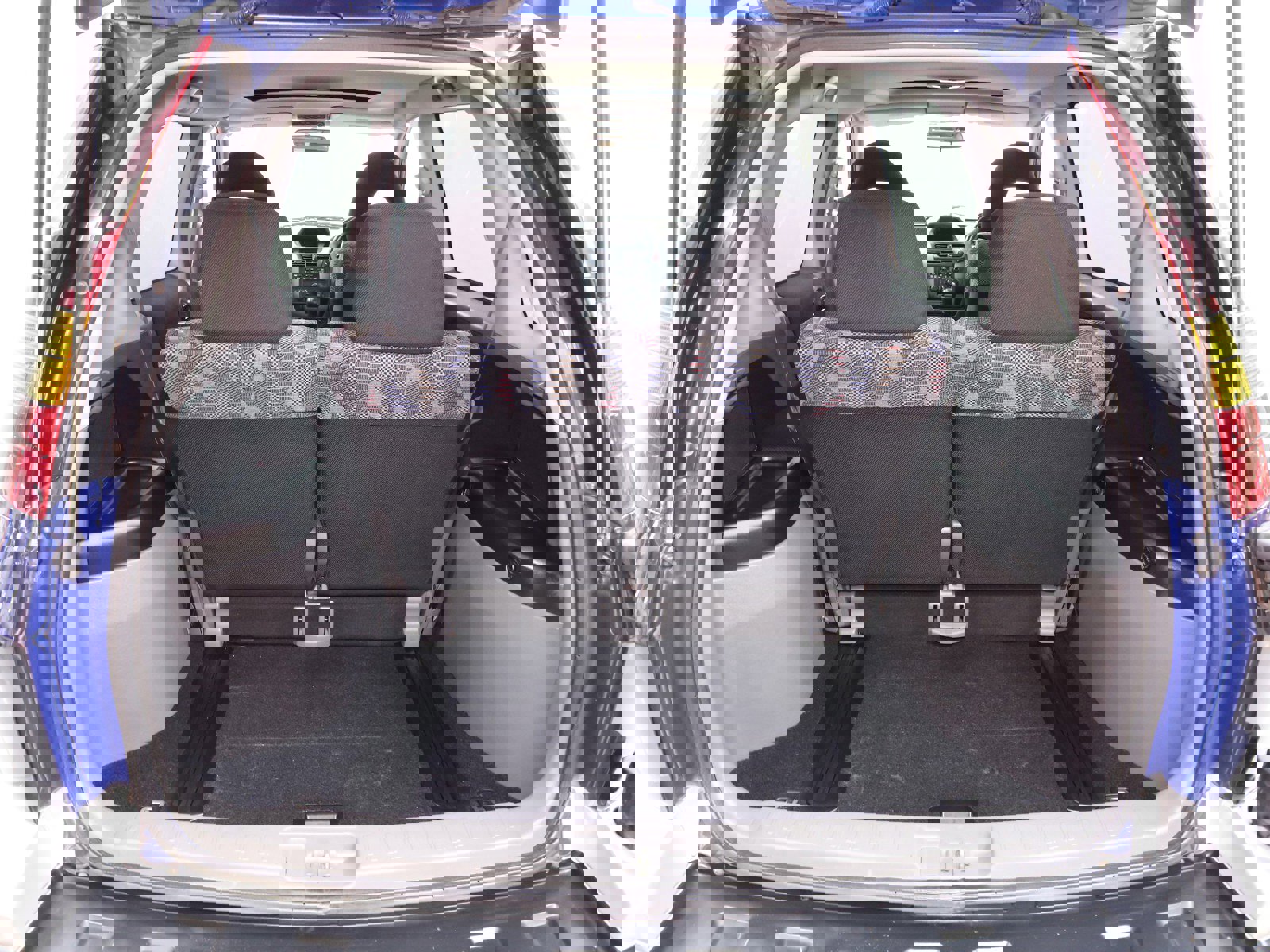 1998 Mitsubishi RVR Sports Gear 25