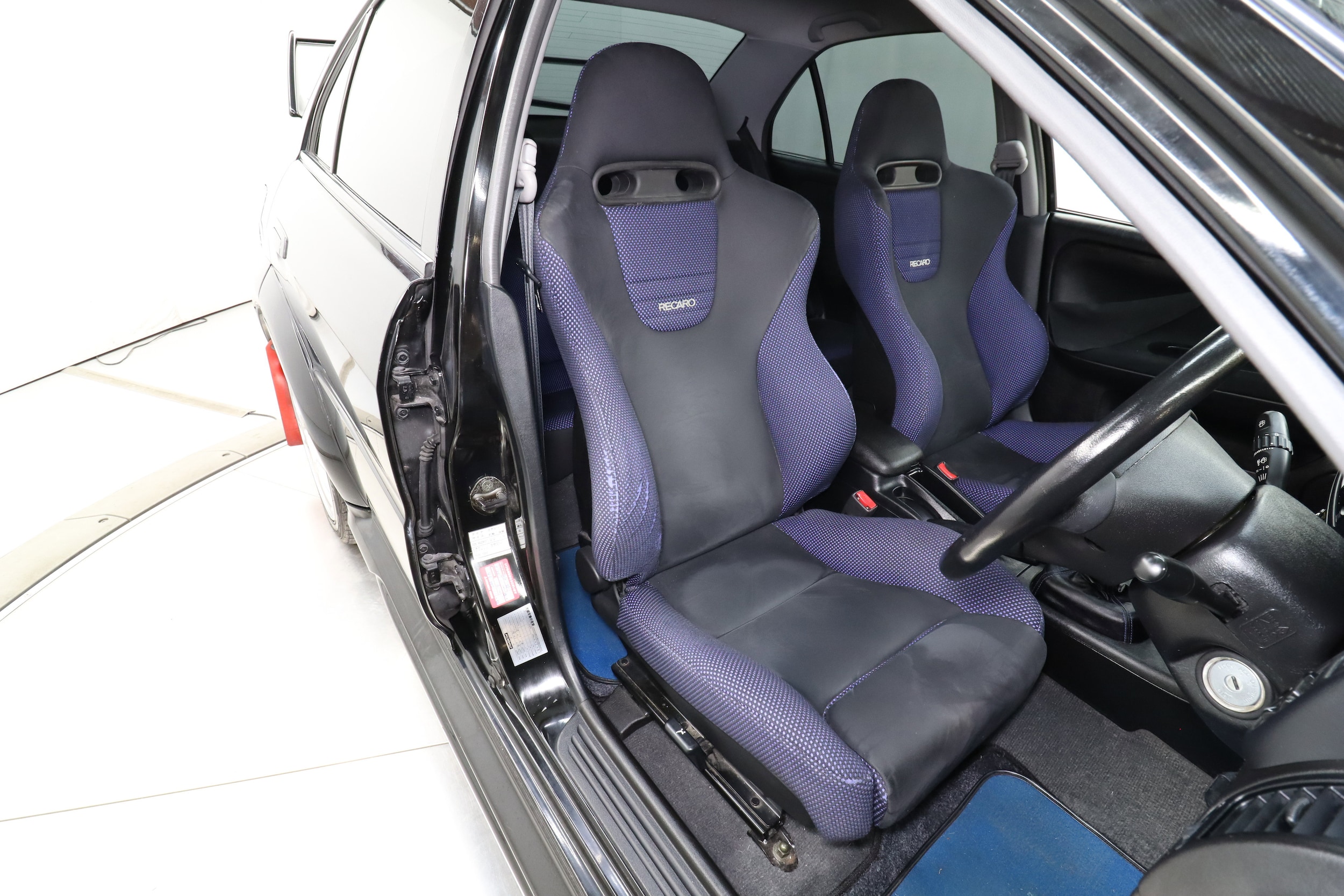 1999 Mitsubishi Lancer 16