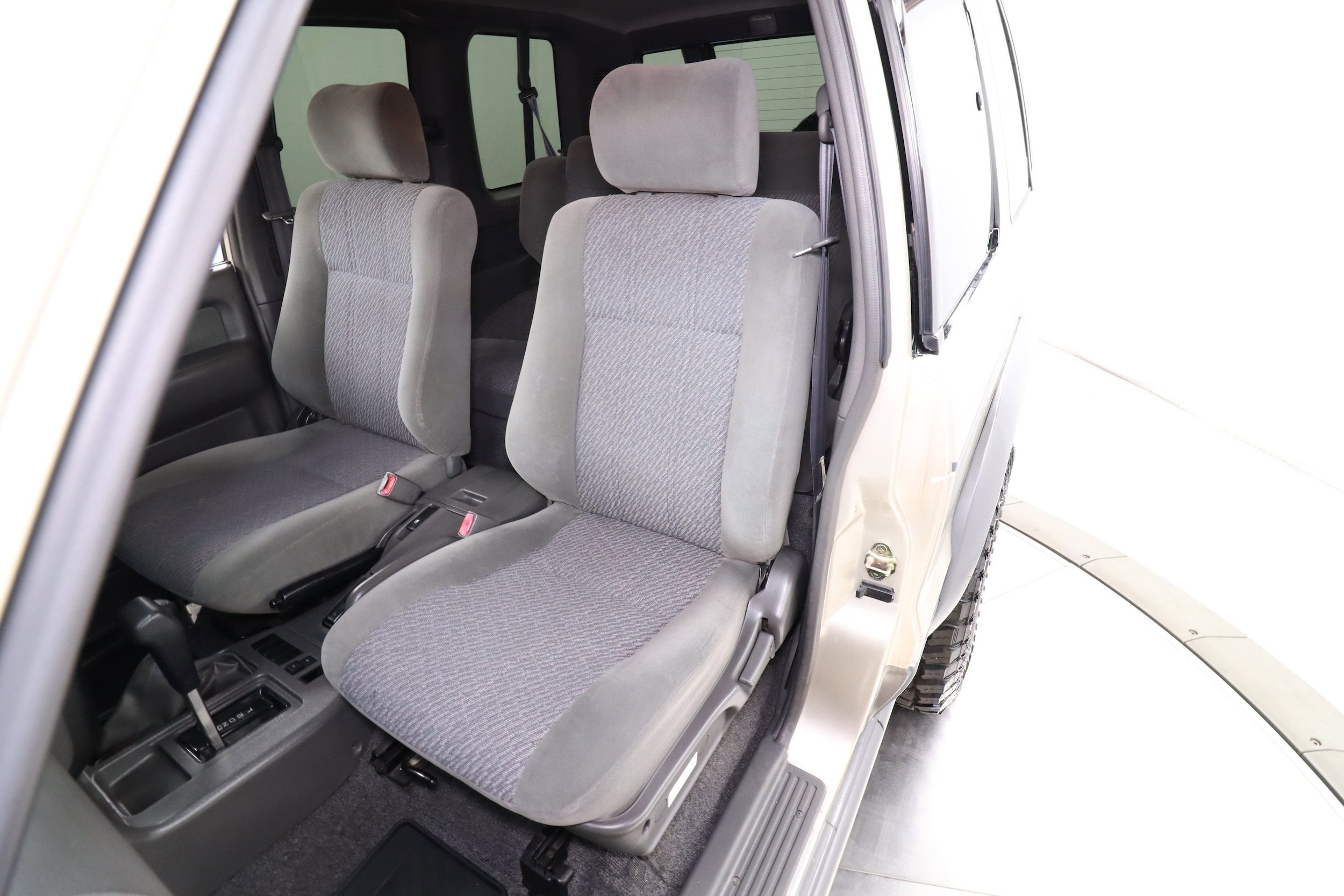 1996 Isuzu Bighorn 20