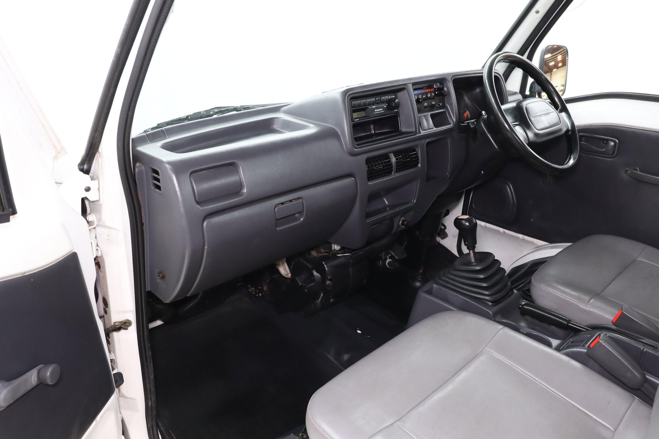1999 Subaru Sambar 14