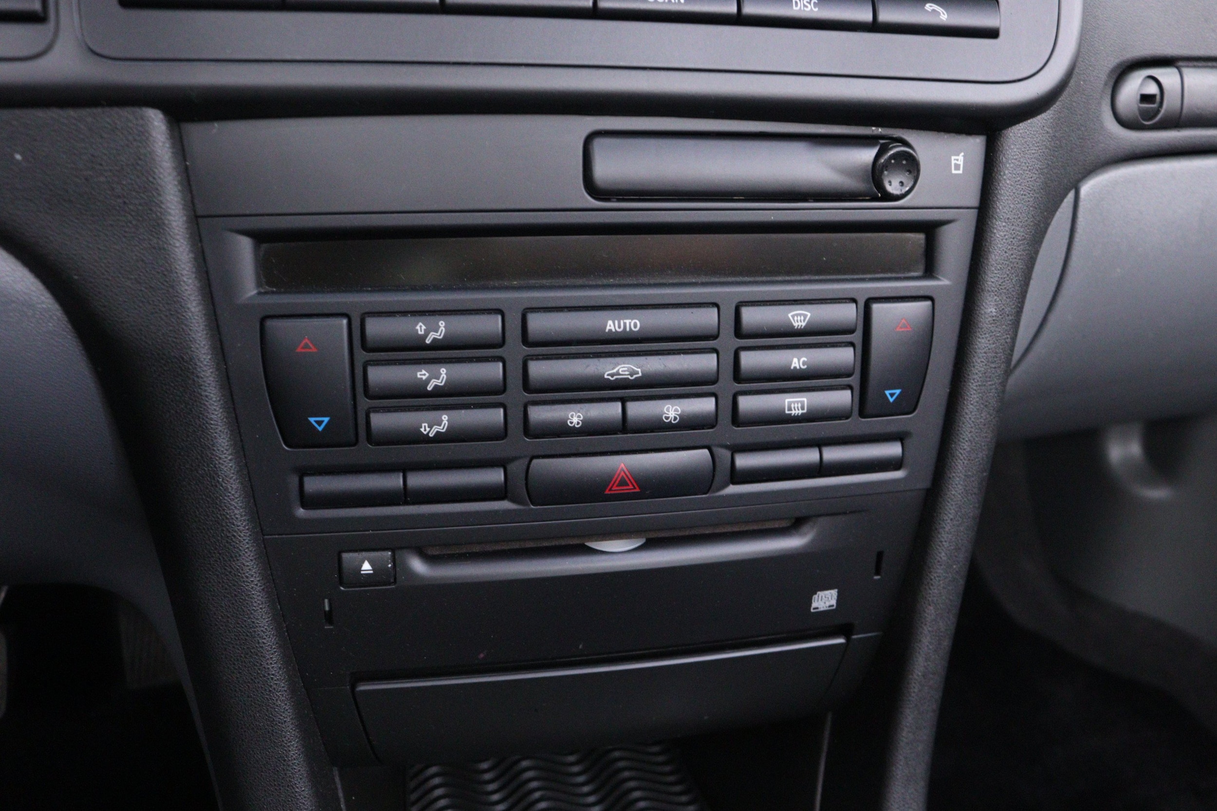 2004 Saab 2.0T 9-3 20