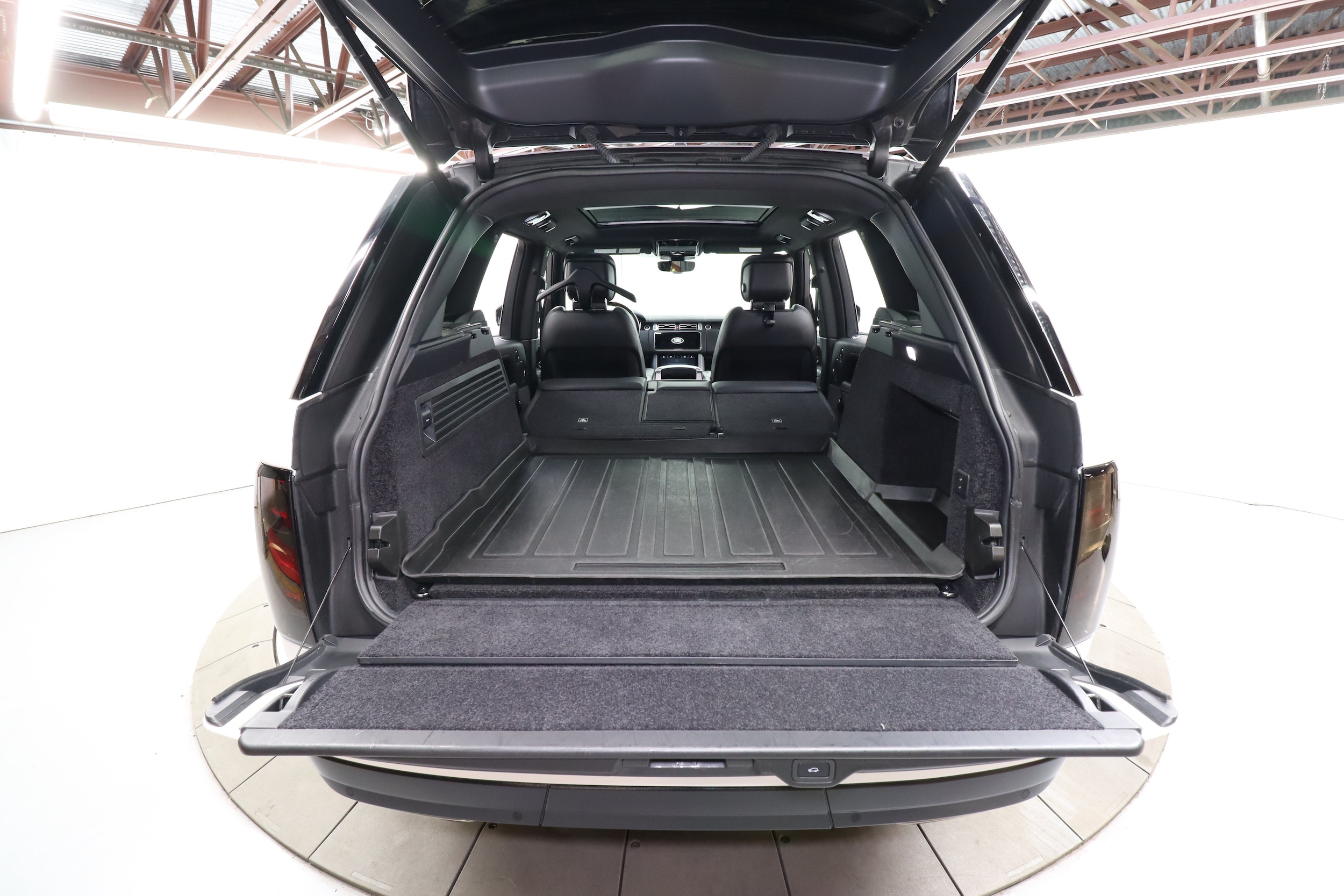 2021 Land Rover Range Rover 34