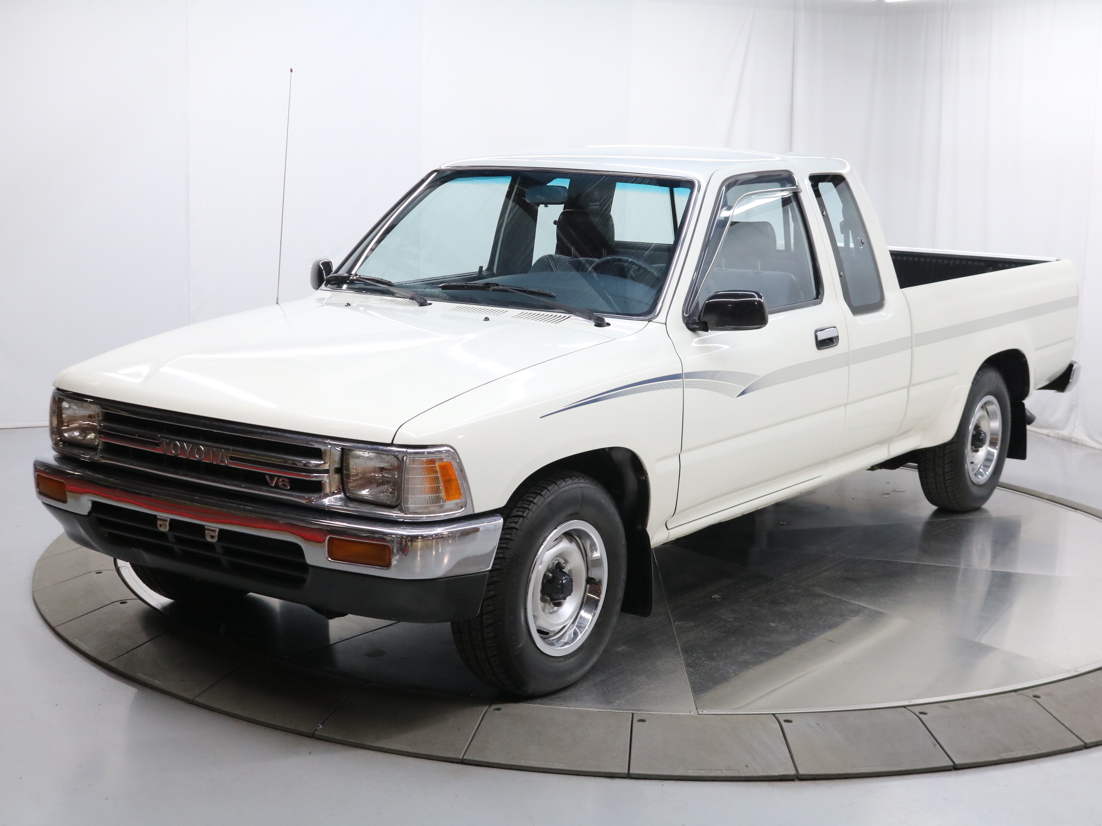 1991 Toyota HiLux 2