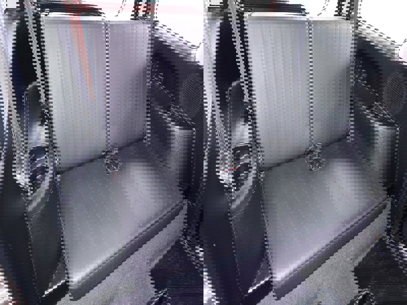 1998 Mitsubishi Pajero 19