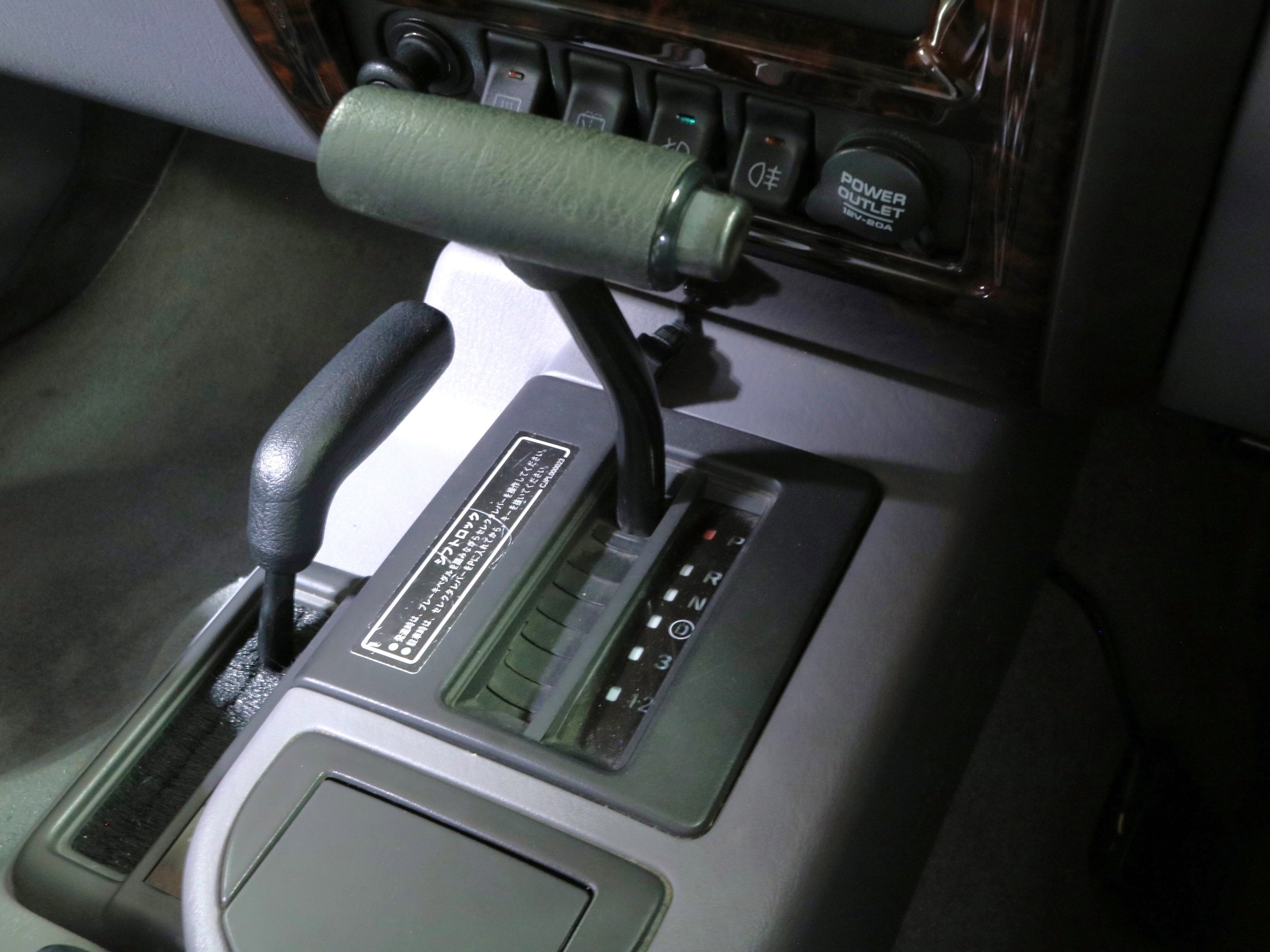 1999 Jeep Cherokee 14