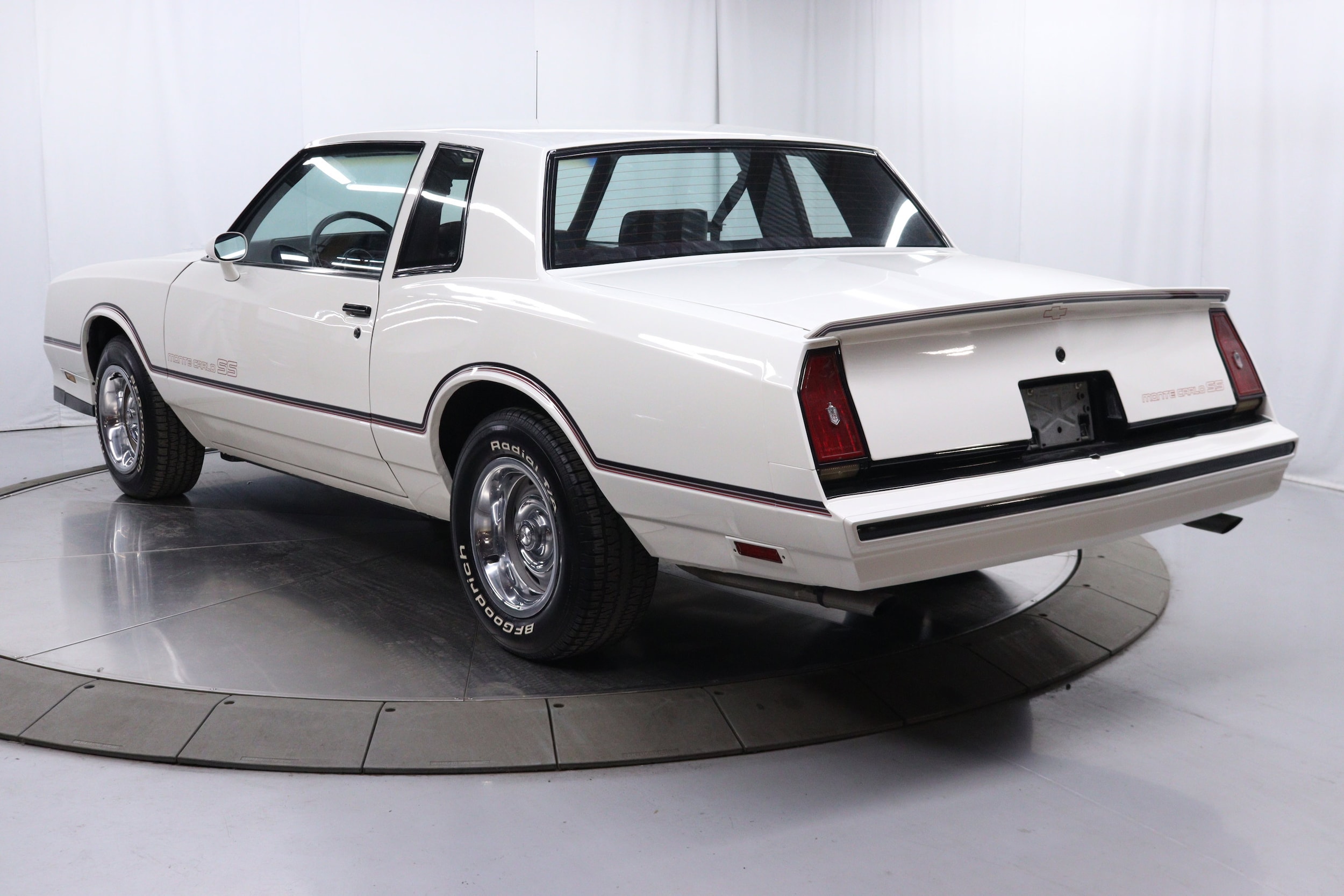 1985 Chevrolet Monte Carlo 5