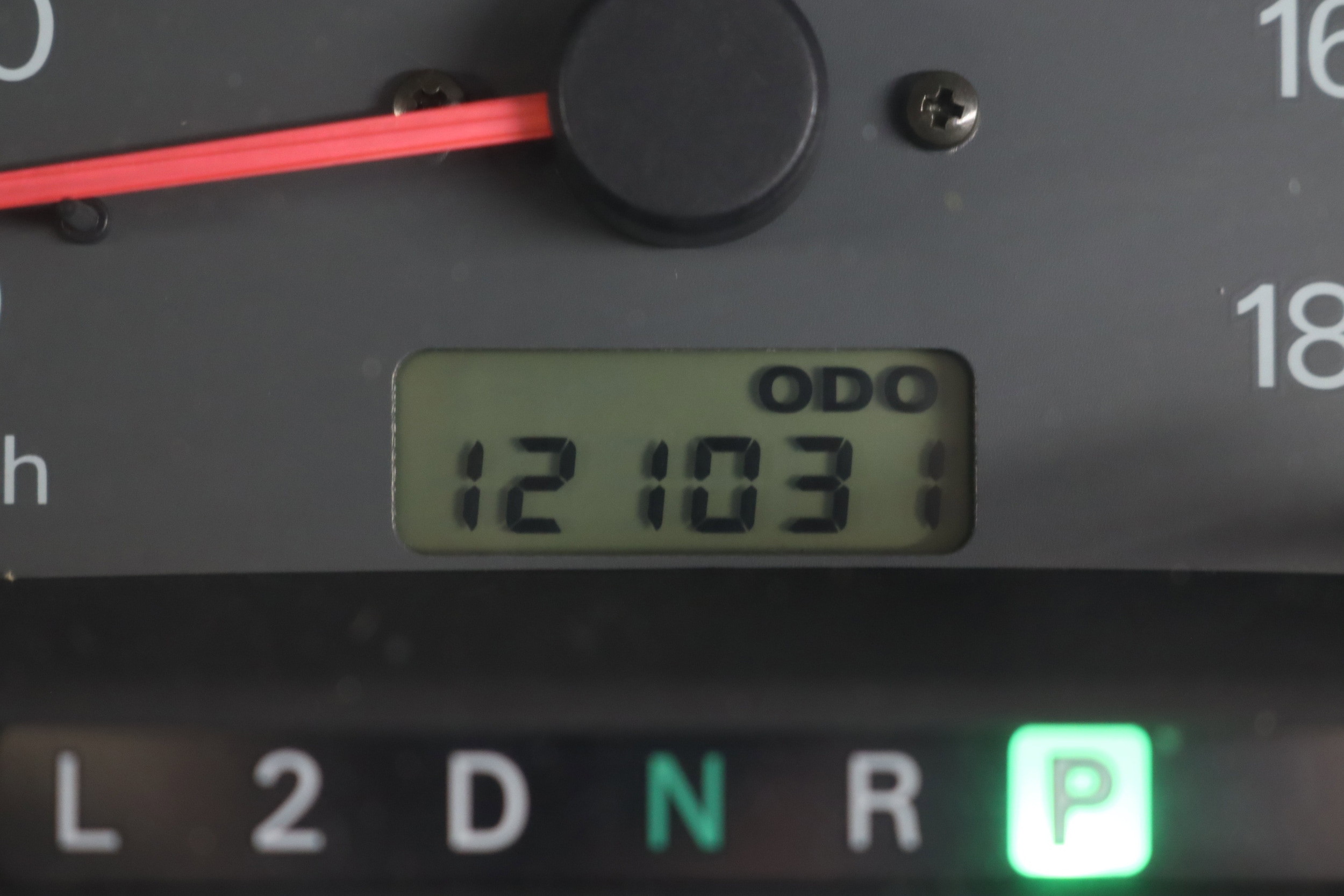 2000 Mitsubishi Delica 57