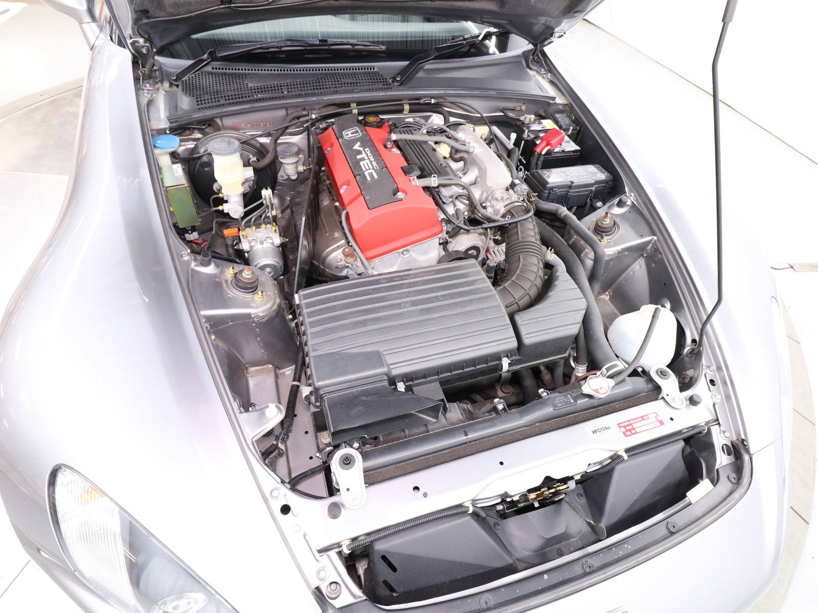 1999 Honda S2000 29