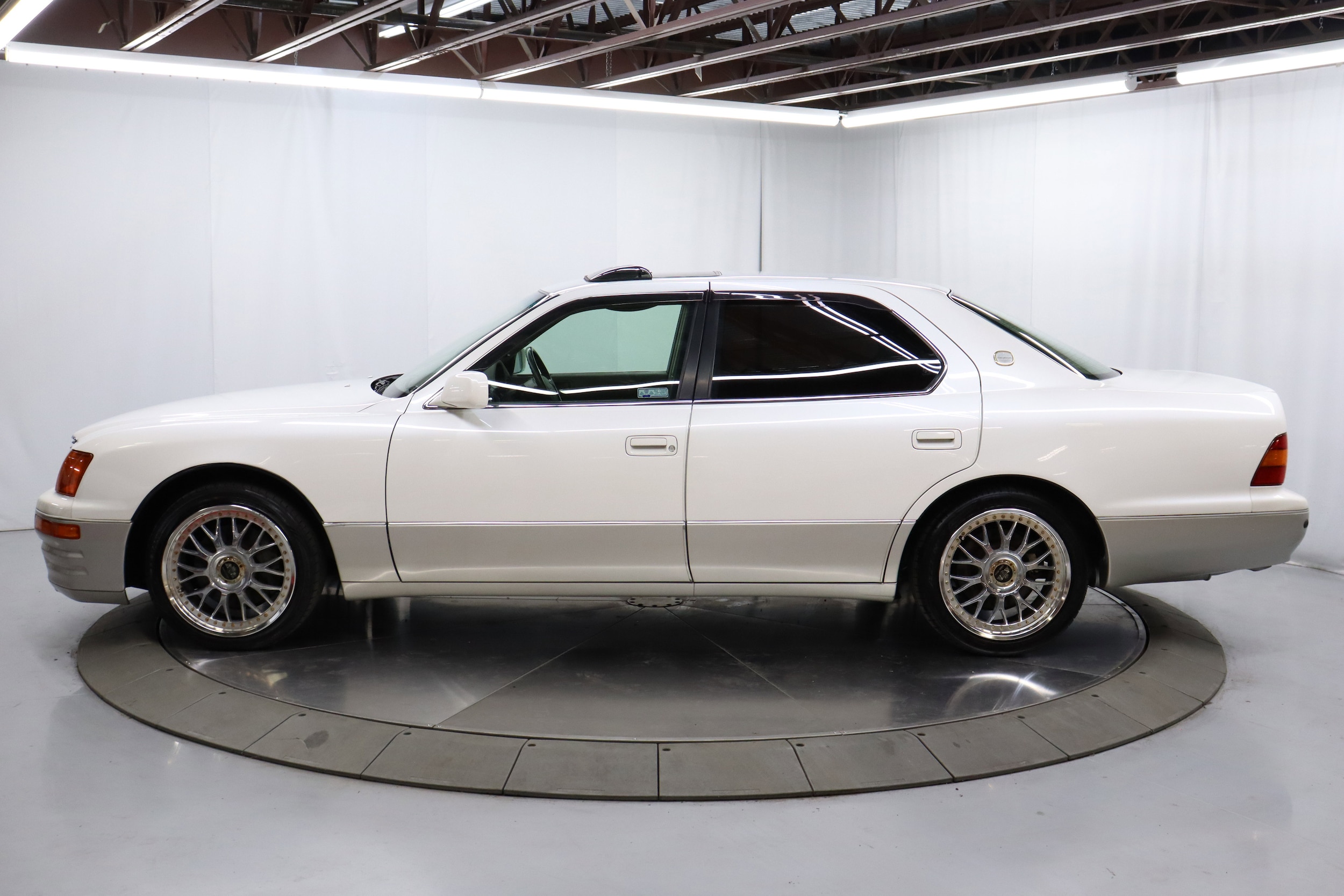 1994 Toyota Celsior 4