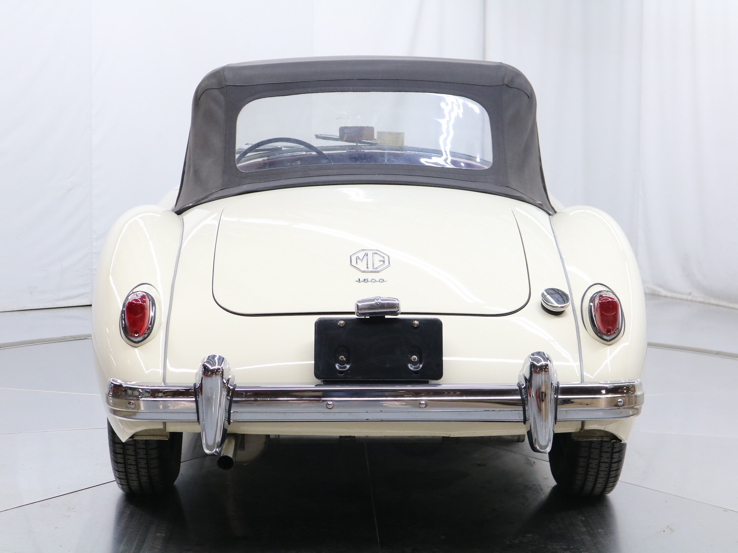 1961 MG Roadster 6