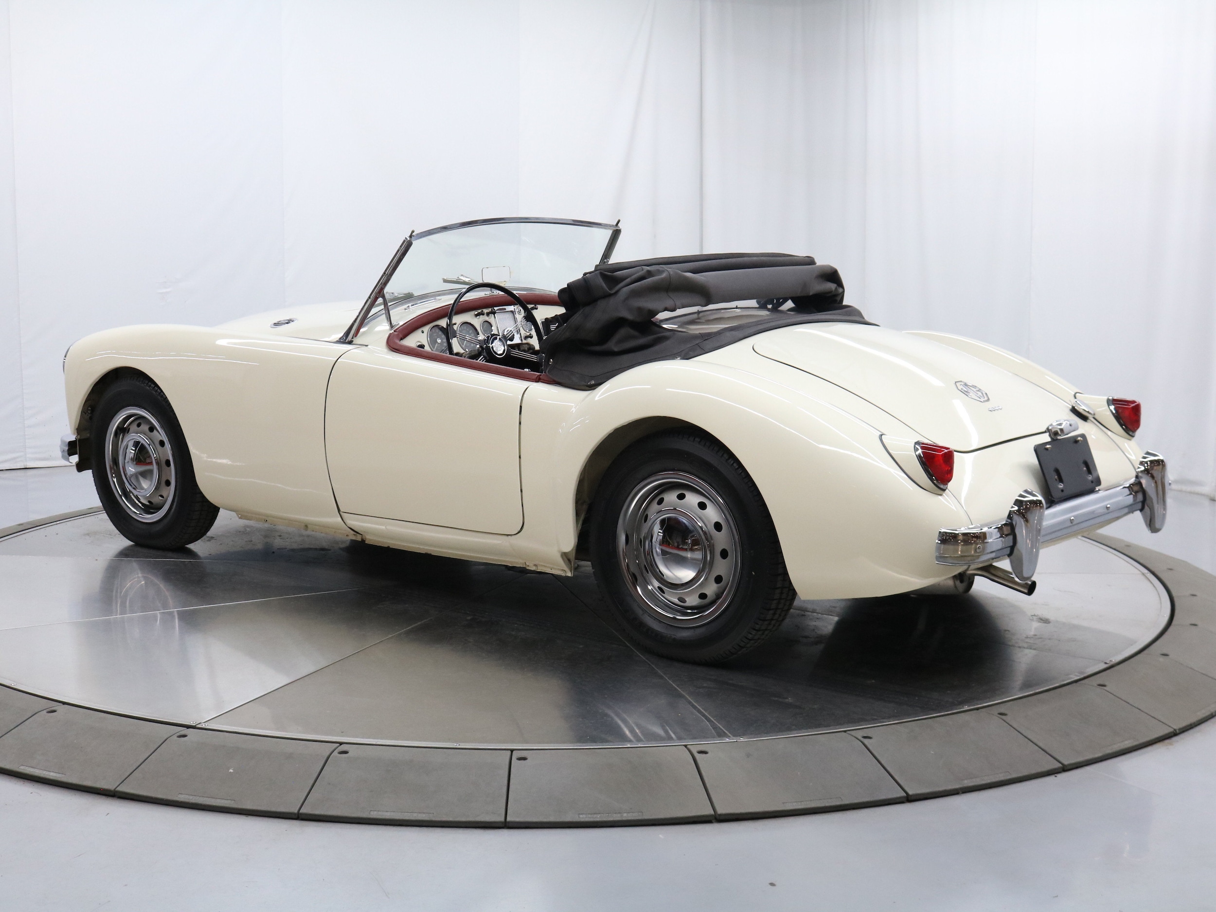 1961 MG Roadster 9