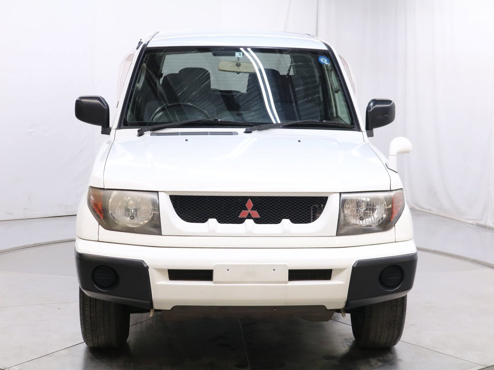 1999 Mitsubishi Pajero 2