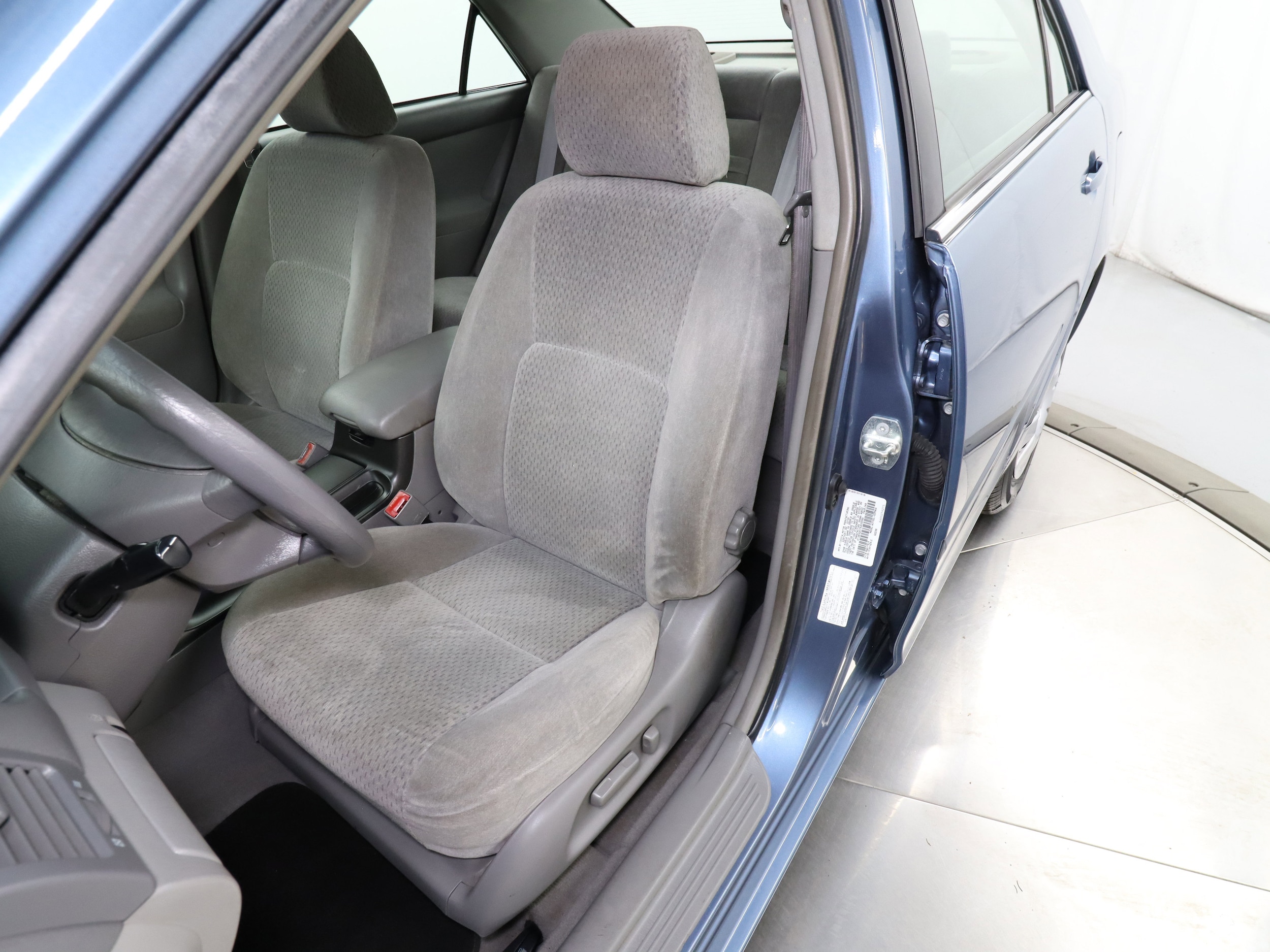 2003 Toyota Camry 16