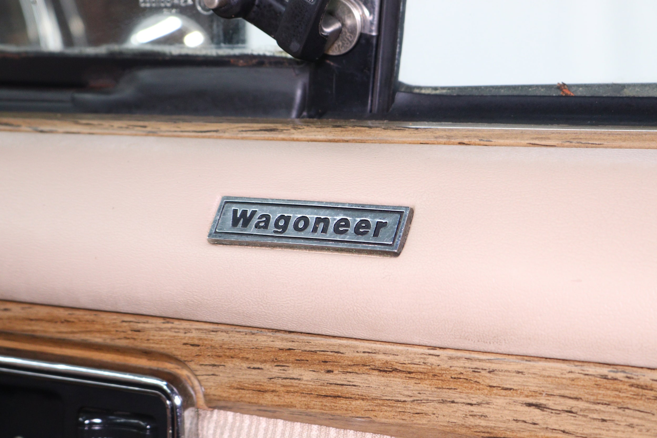 1989 Jeep Wagoneer Limited 66