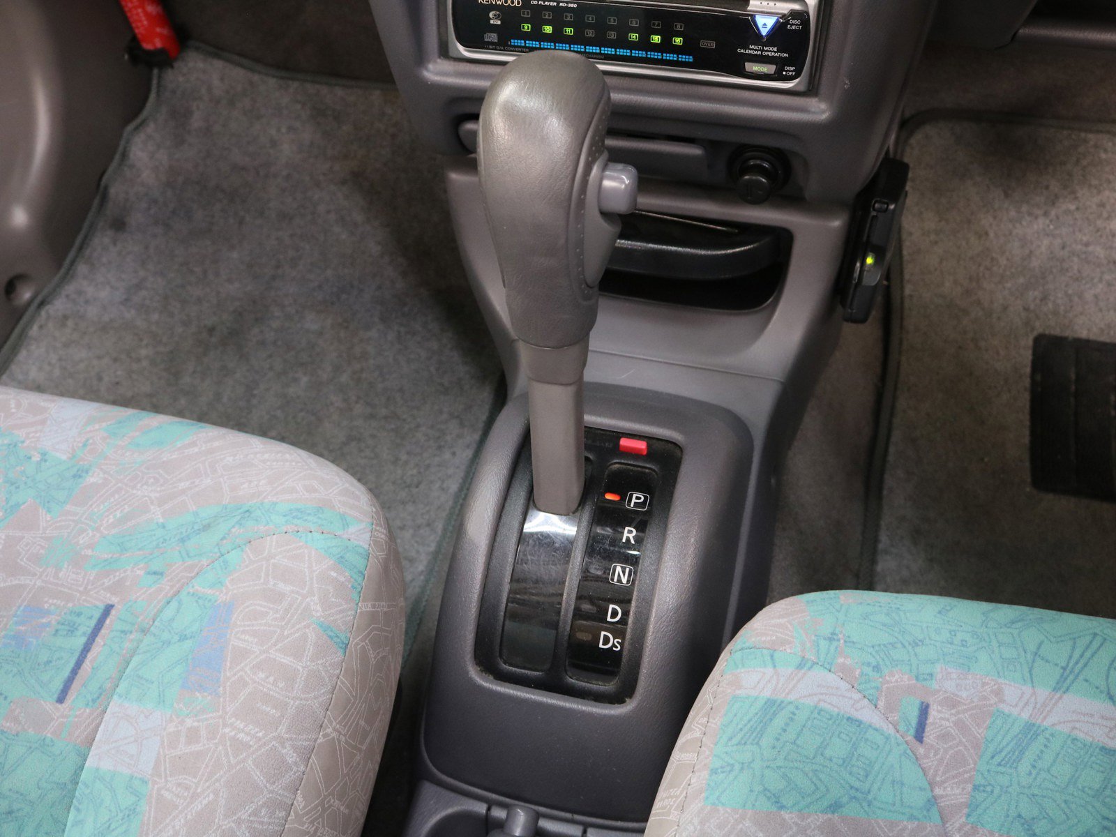 1998 Nissan March 16