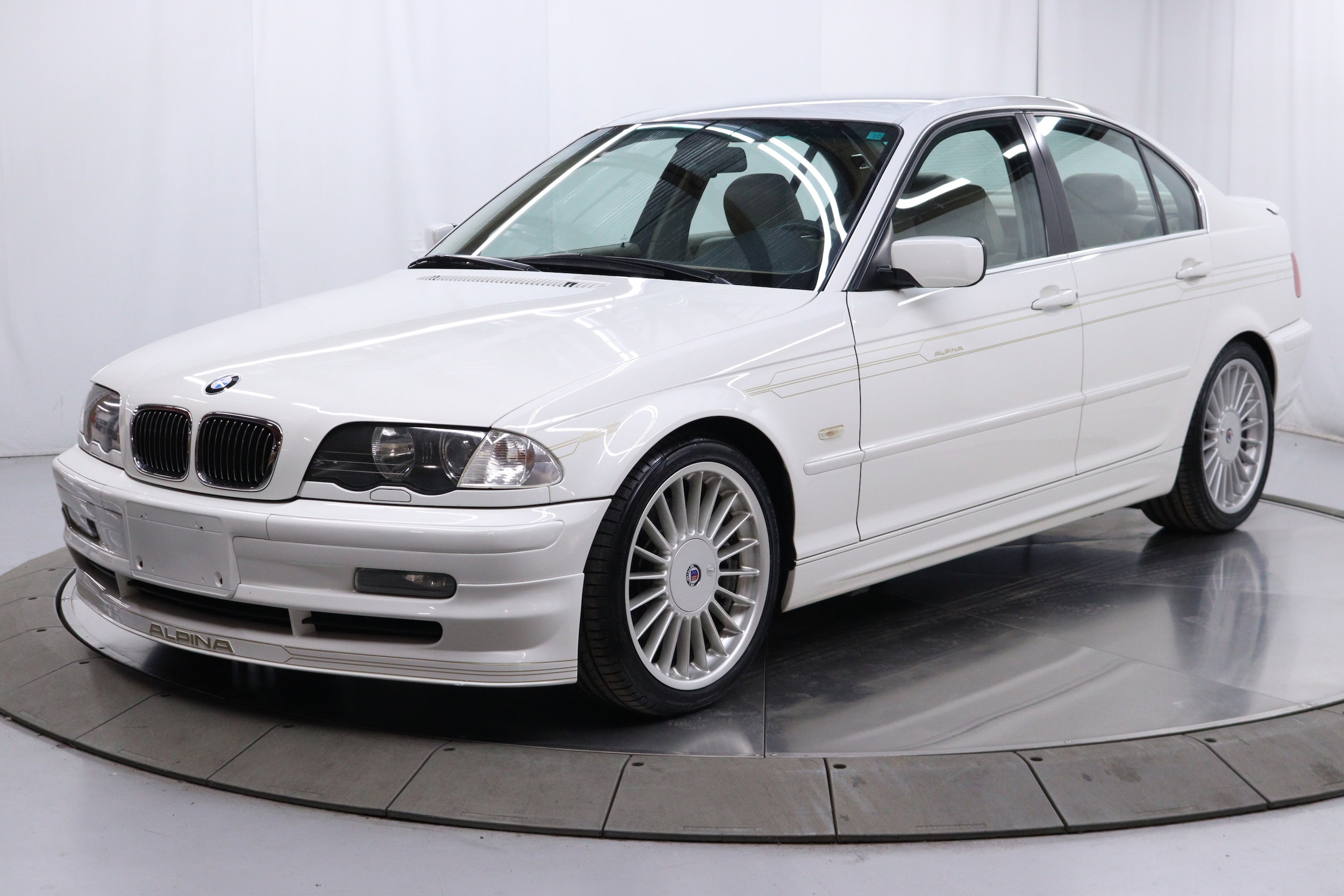 2000 BMW Alpina B3 3