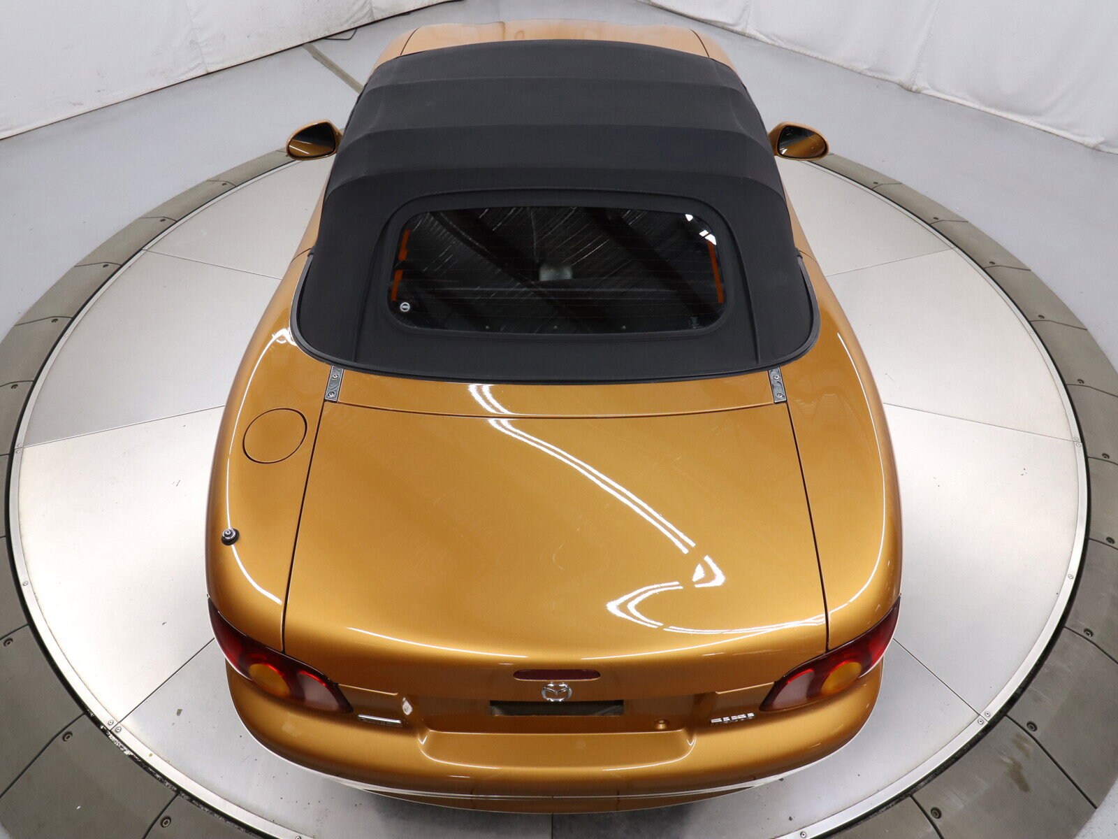 1998 Mazda Eunos Roadster 54
