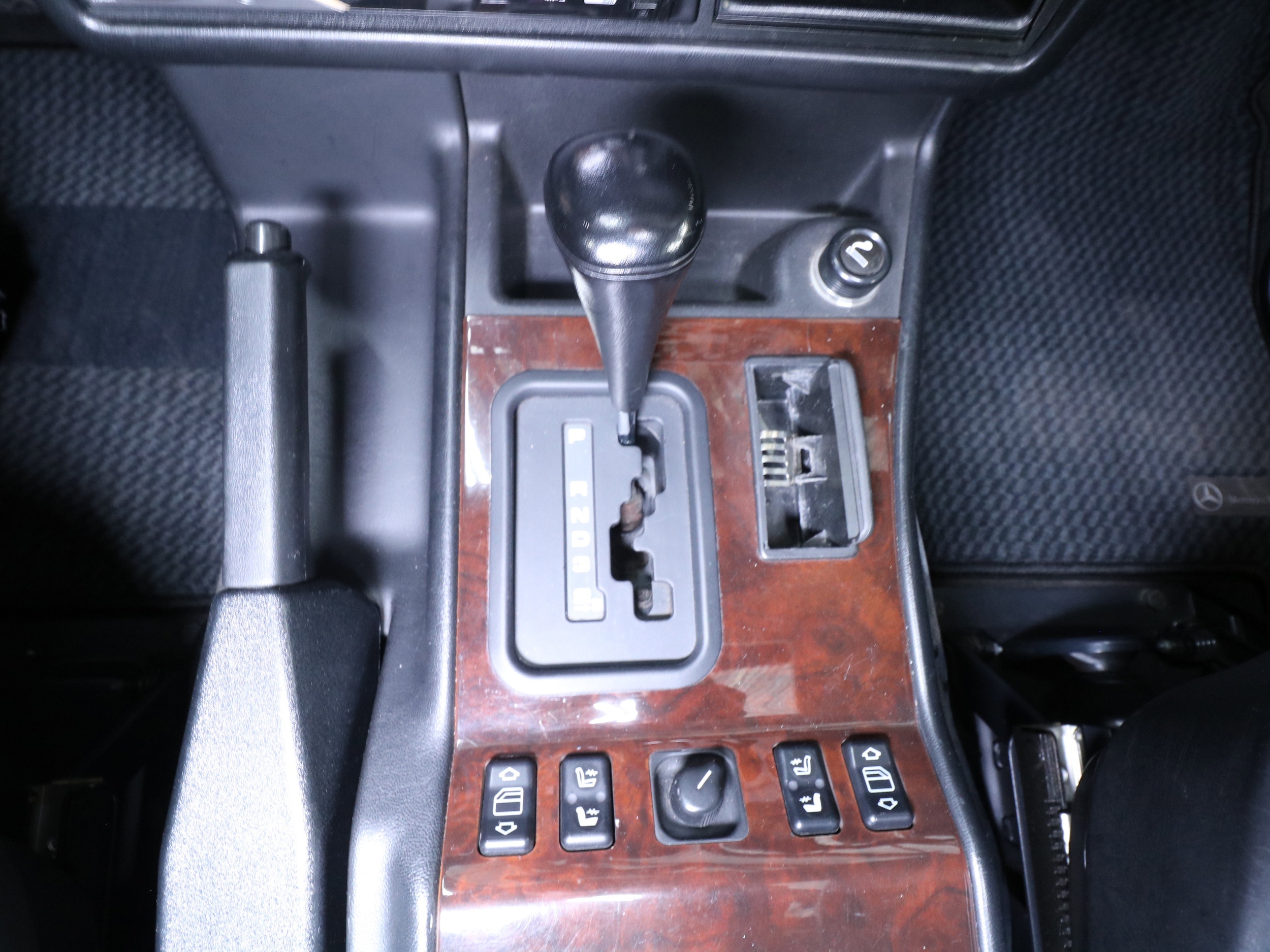 1995 Mercedes-Benz G320 14