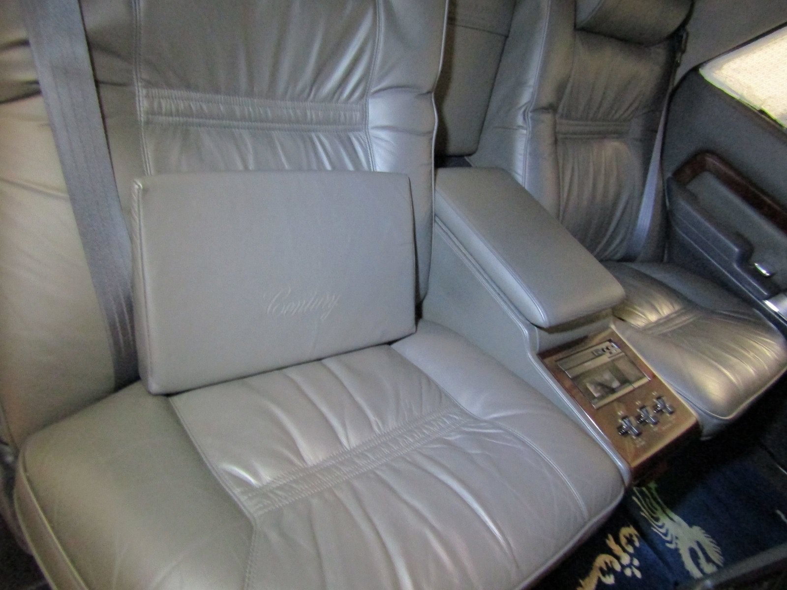 1991 Toyota Century 12