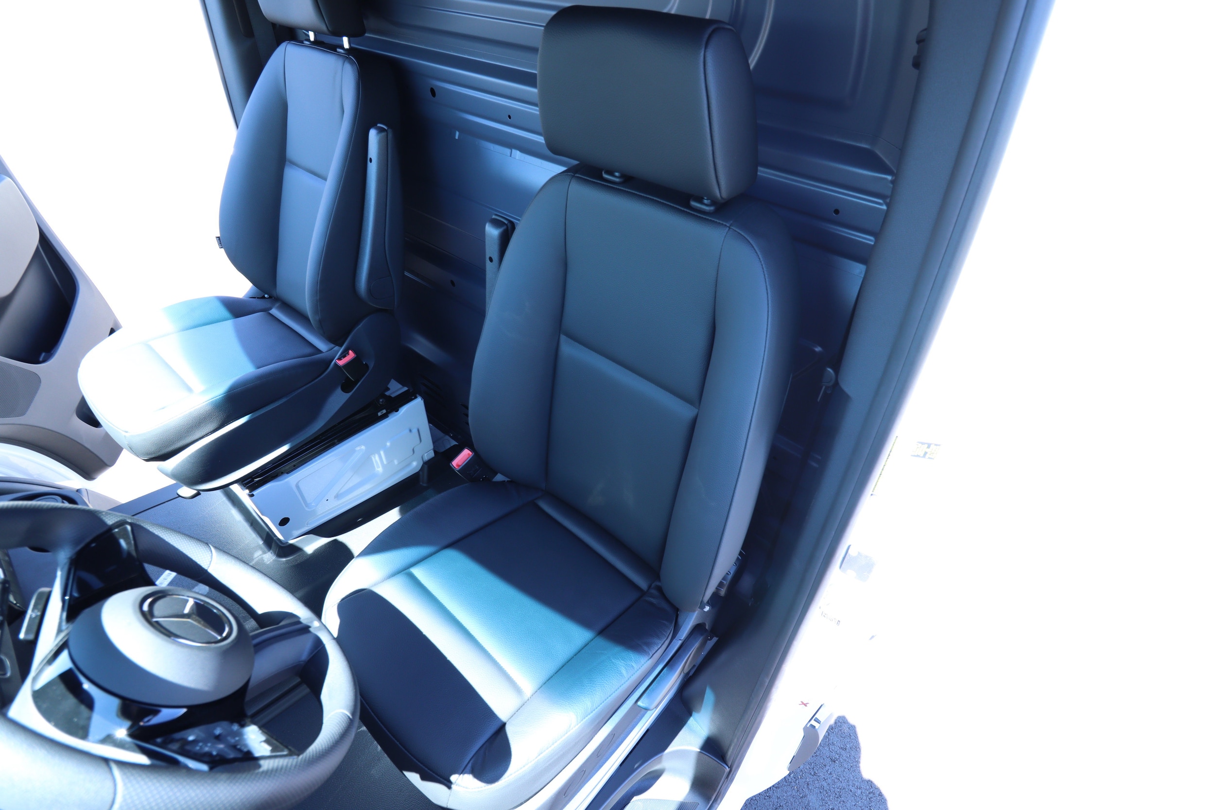 2025 Mercedes-Benz Sprinter 2500 14