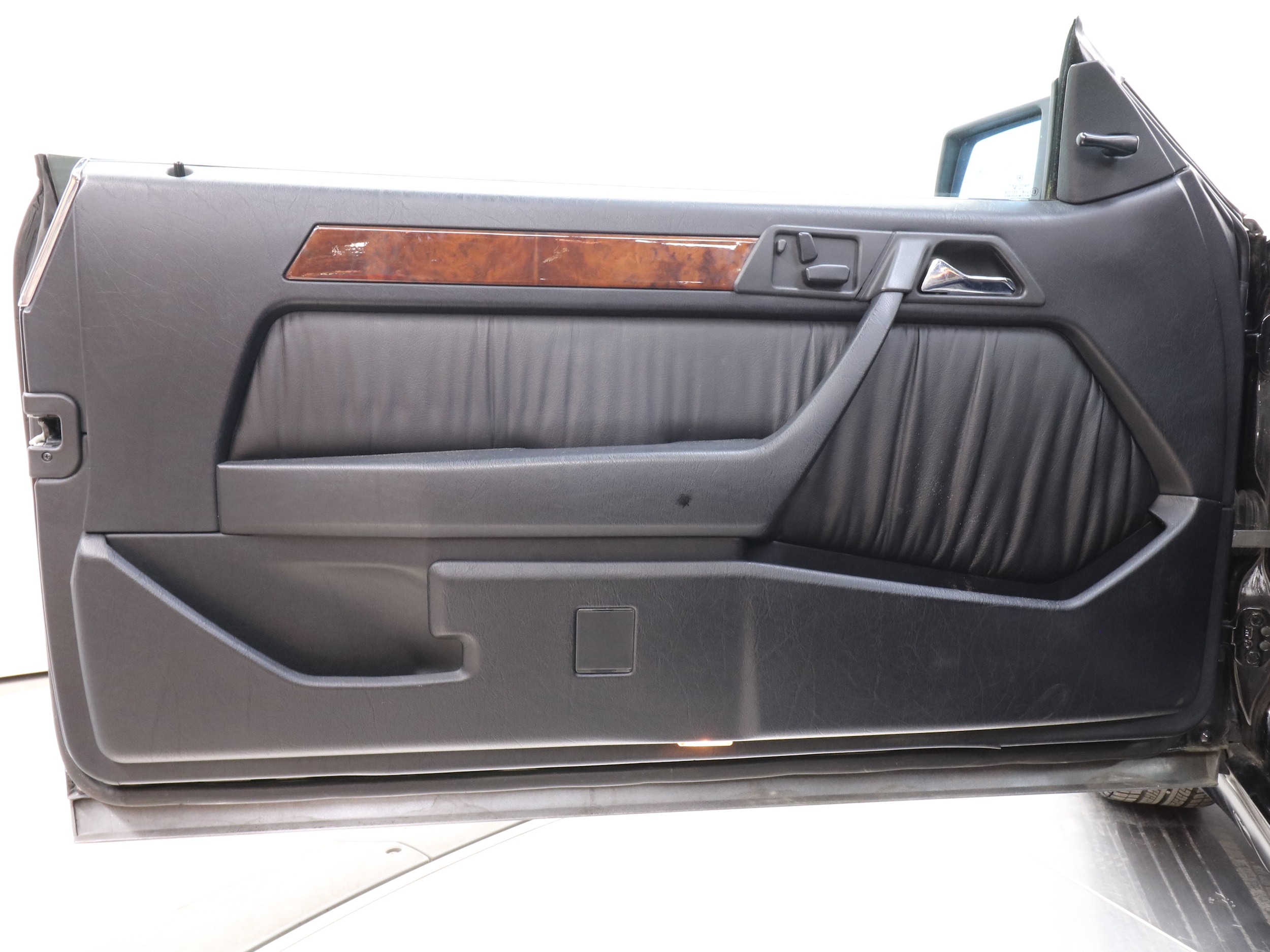 1992 Mercedes-Benz 300CE 19