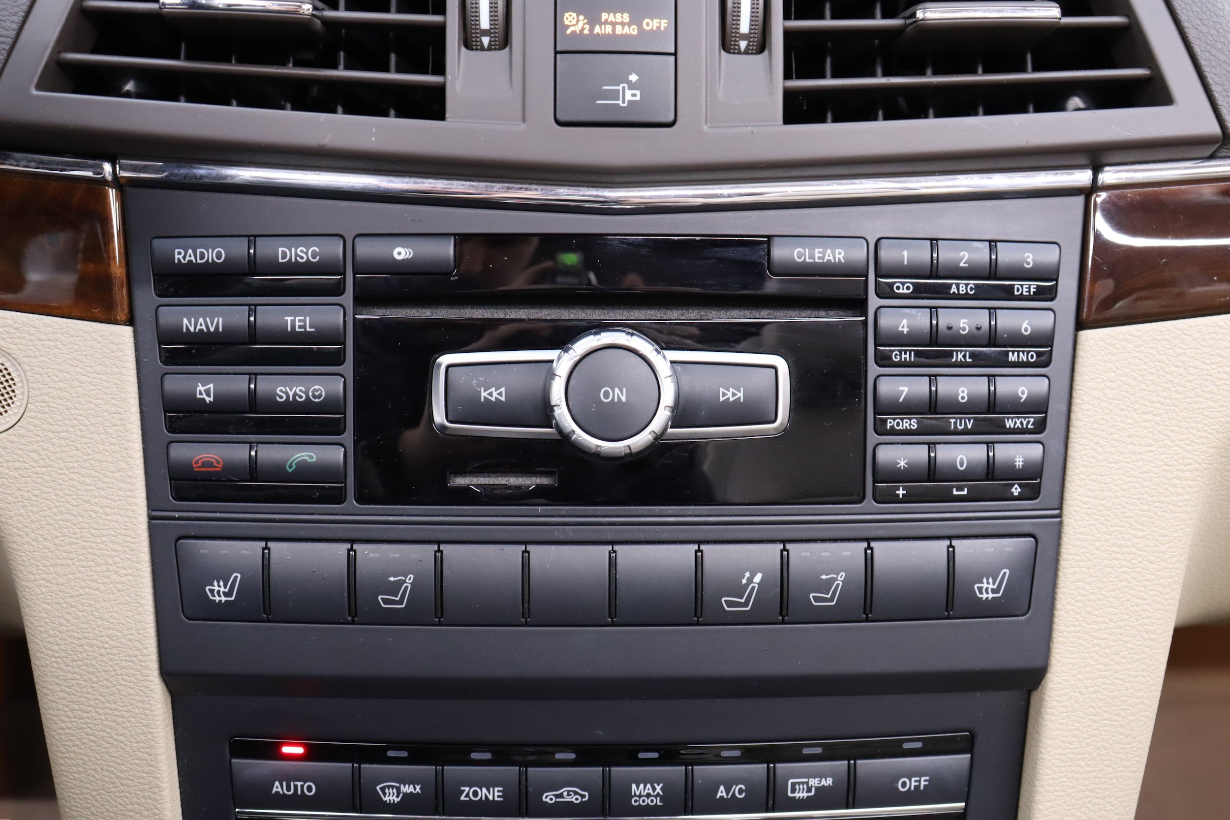 2012 Mercedes-Benz E350 23