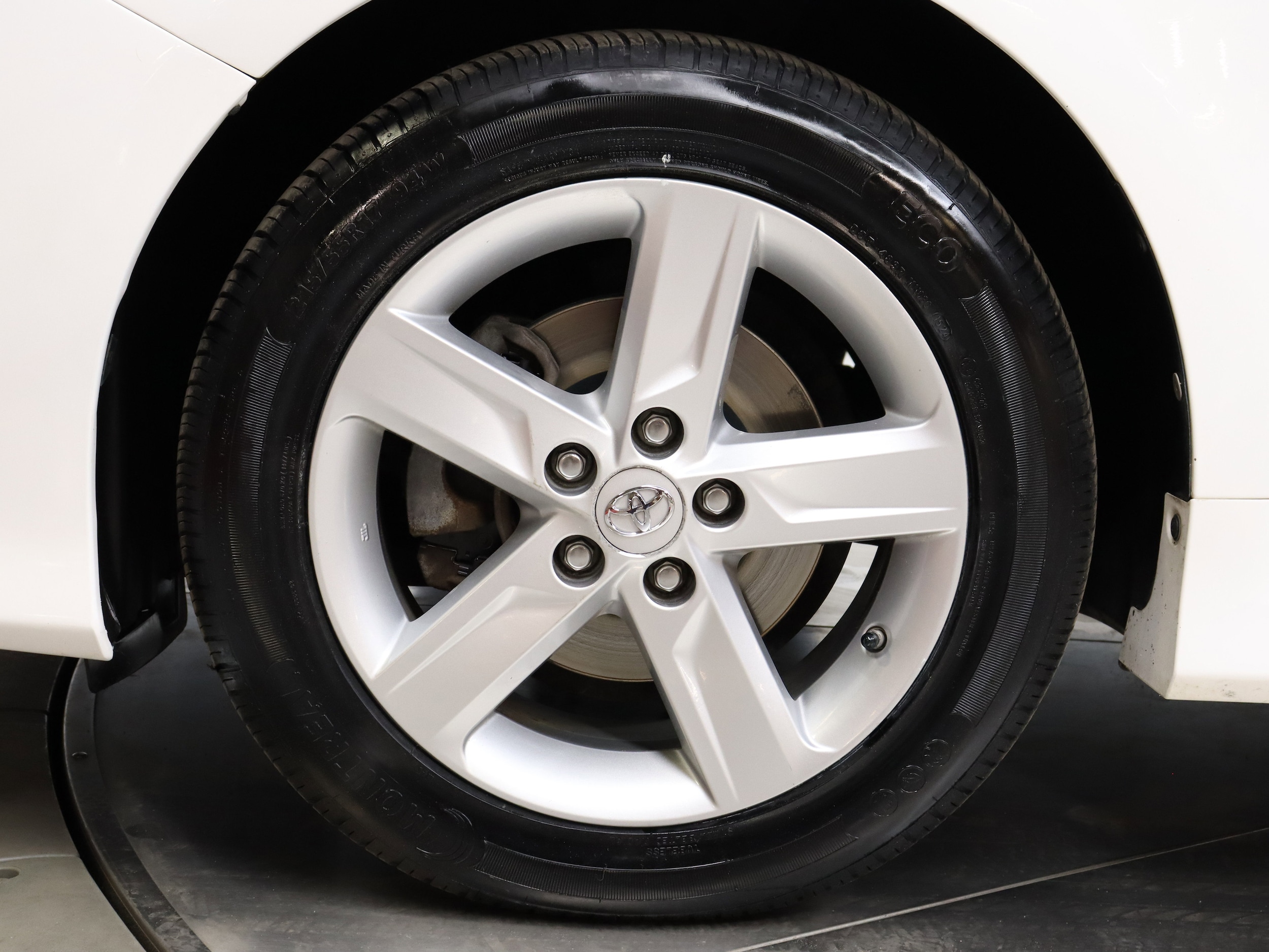 2014 Toyota Camry 31