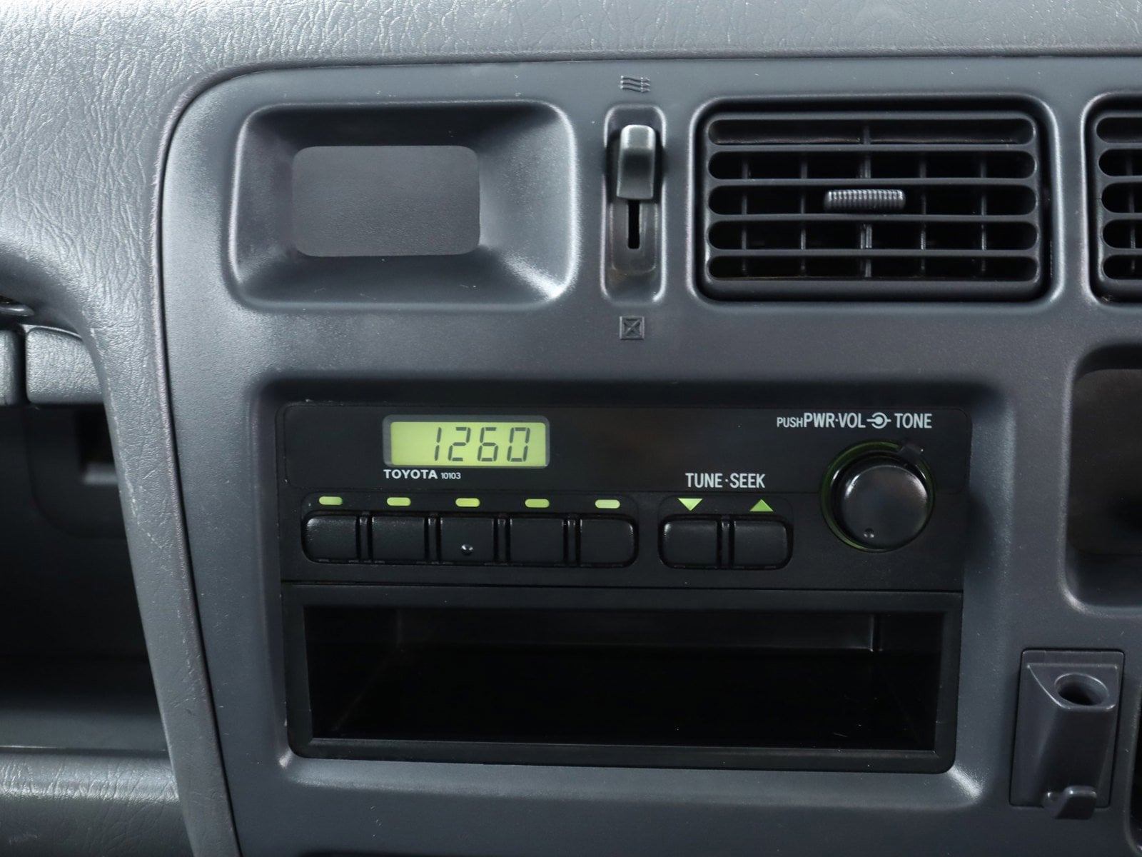 1998 Toyota Liteace 14