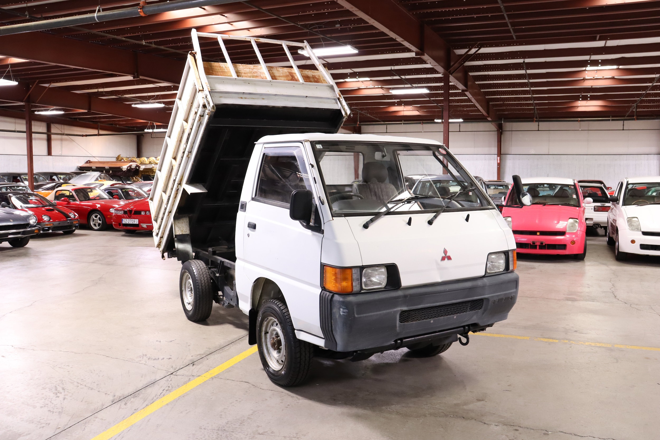 1997 Mitsubishi Delica 43