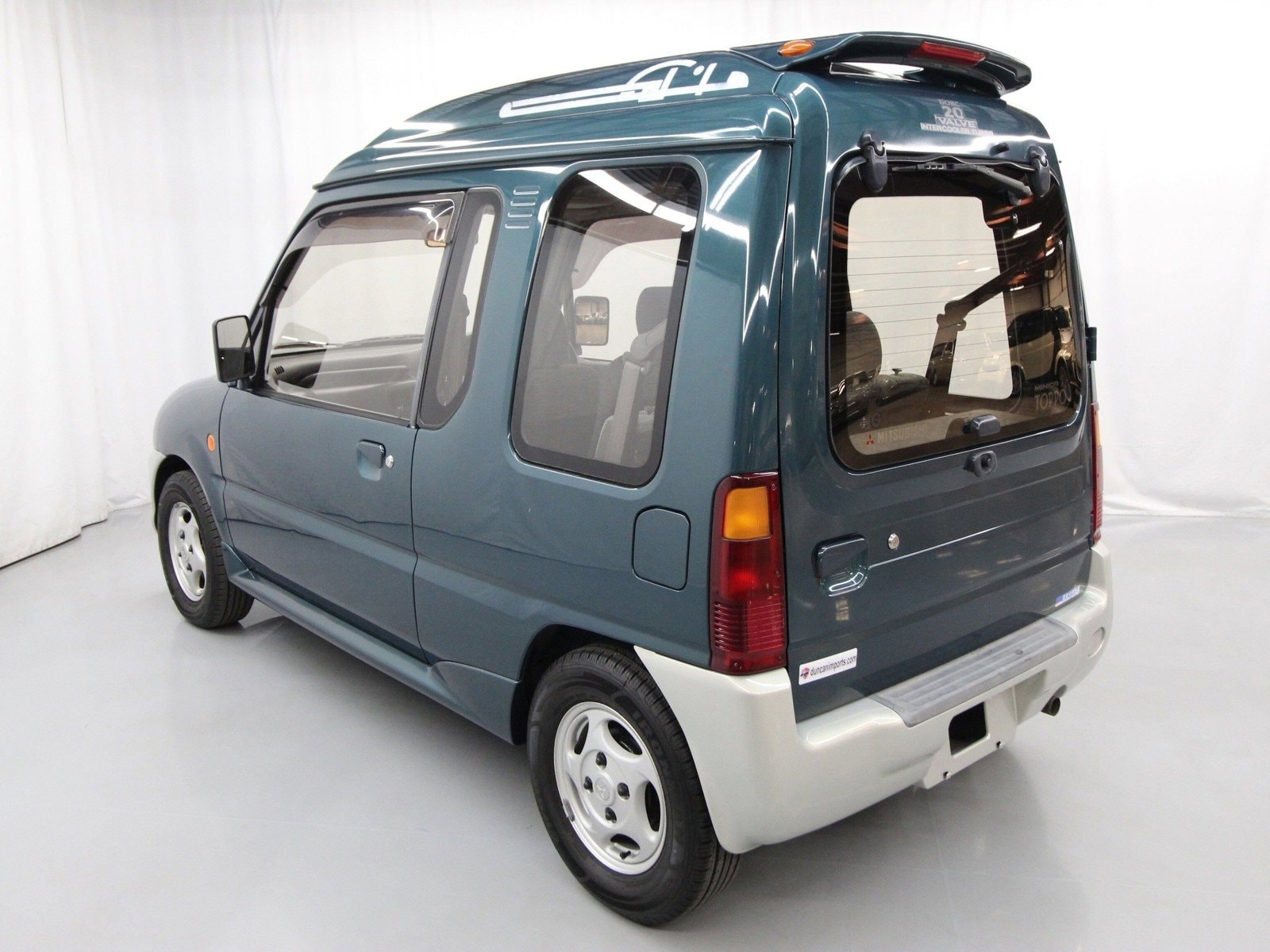 1994 Mitsubishi Minica 5