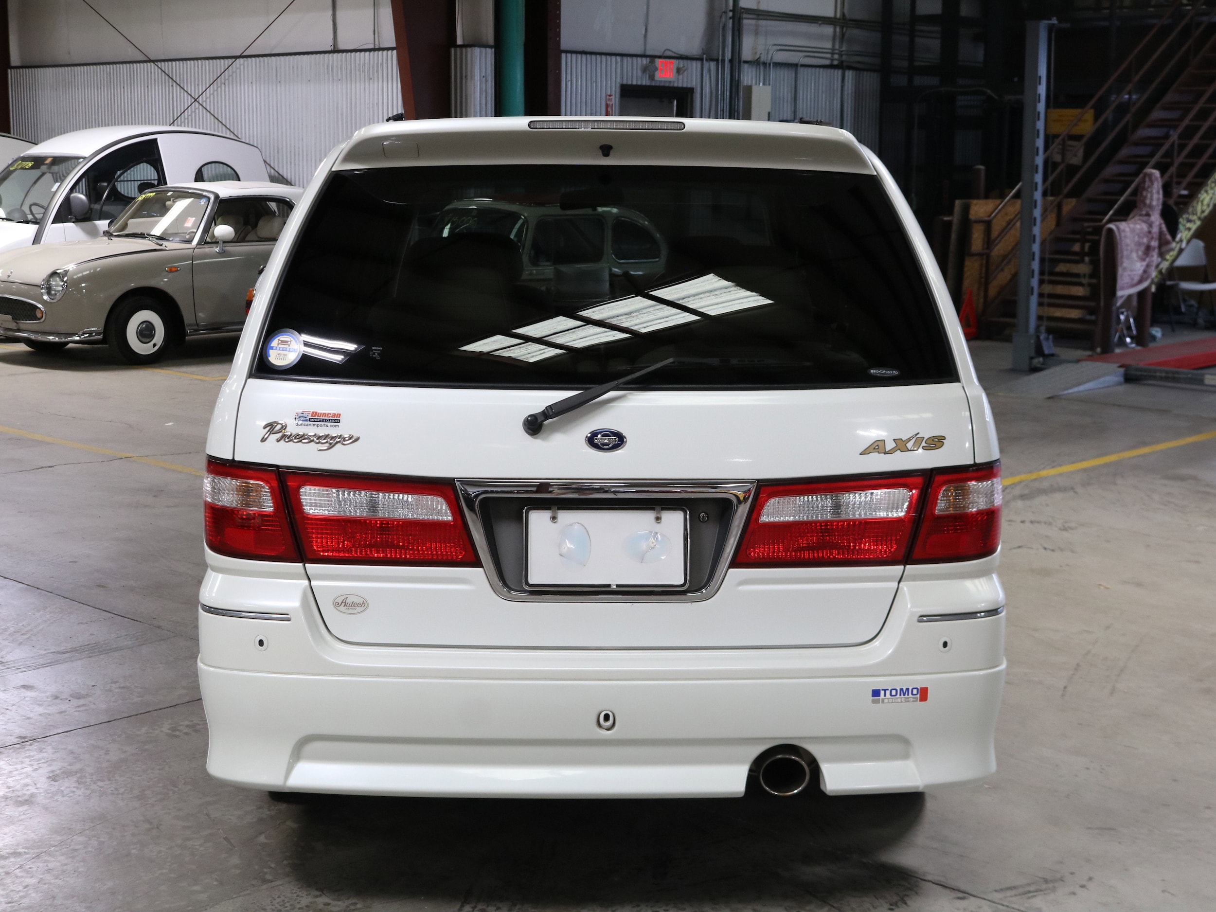 1999 Nissan Presage 6