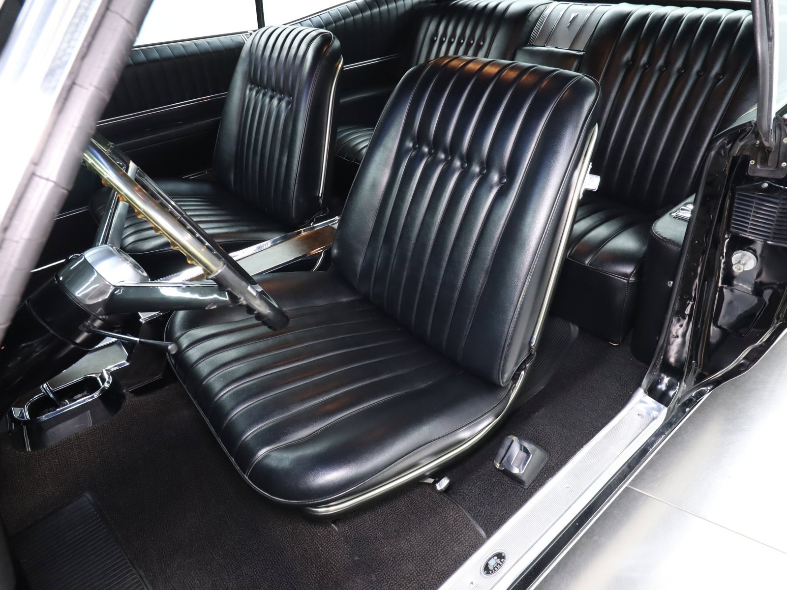 1967 Pontiac Grand Prix 36