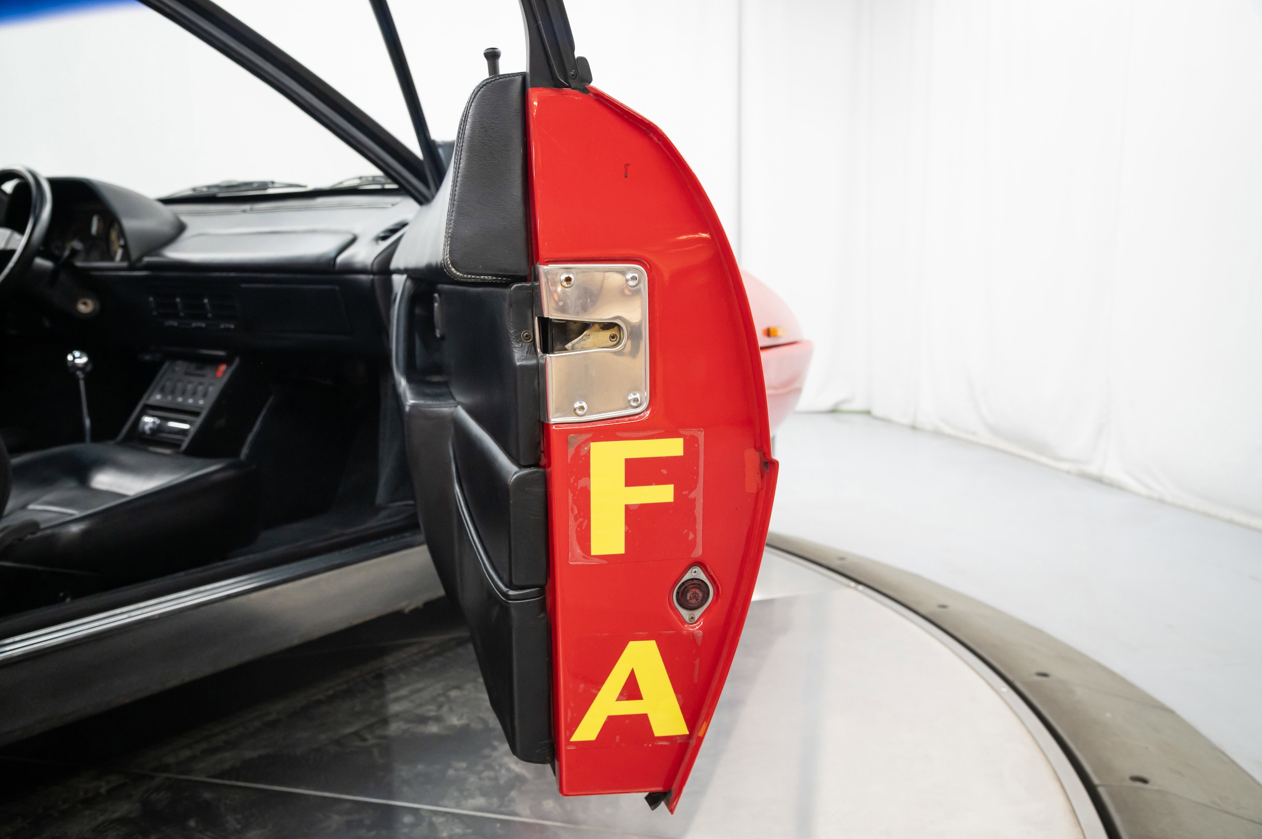 1991 Ferrari Mondial 152